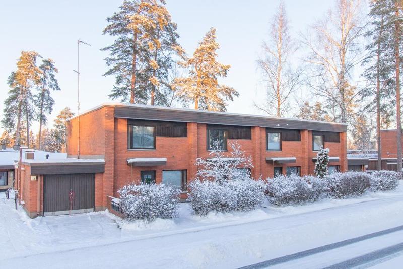 Kytäjänkatu 13, Kirjavatolppa, Hyvinkää