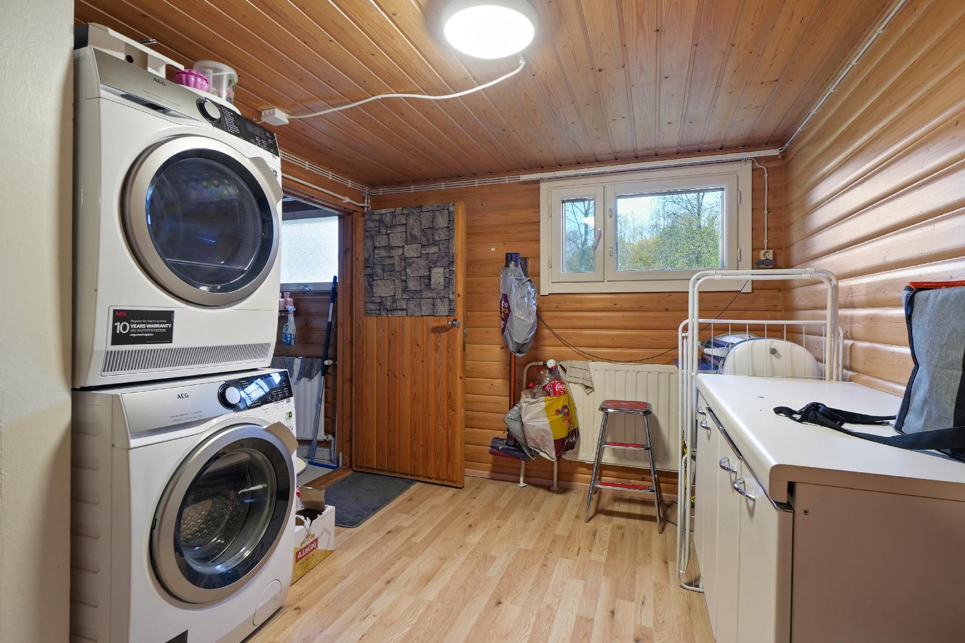 Sipusaarentie 56, Petsamo, Riihimäki