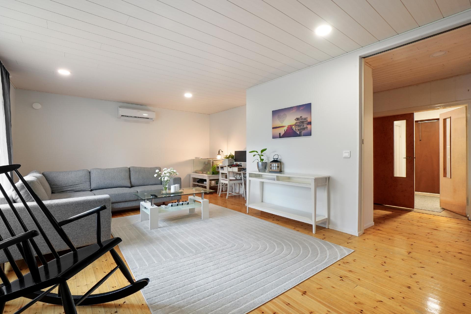 Sipusaarentie 56, Petsamo, Riihimäki