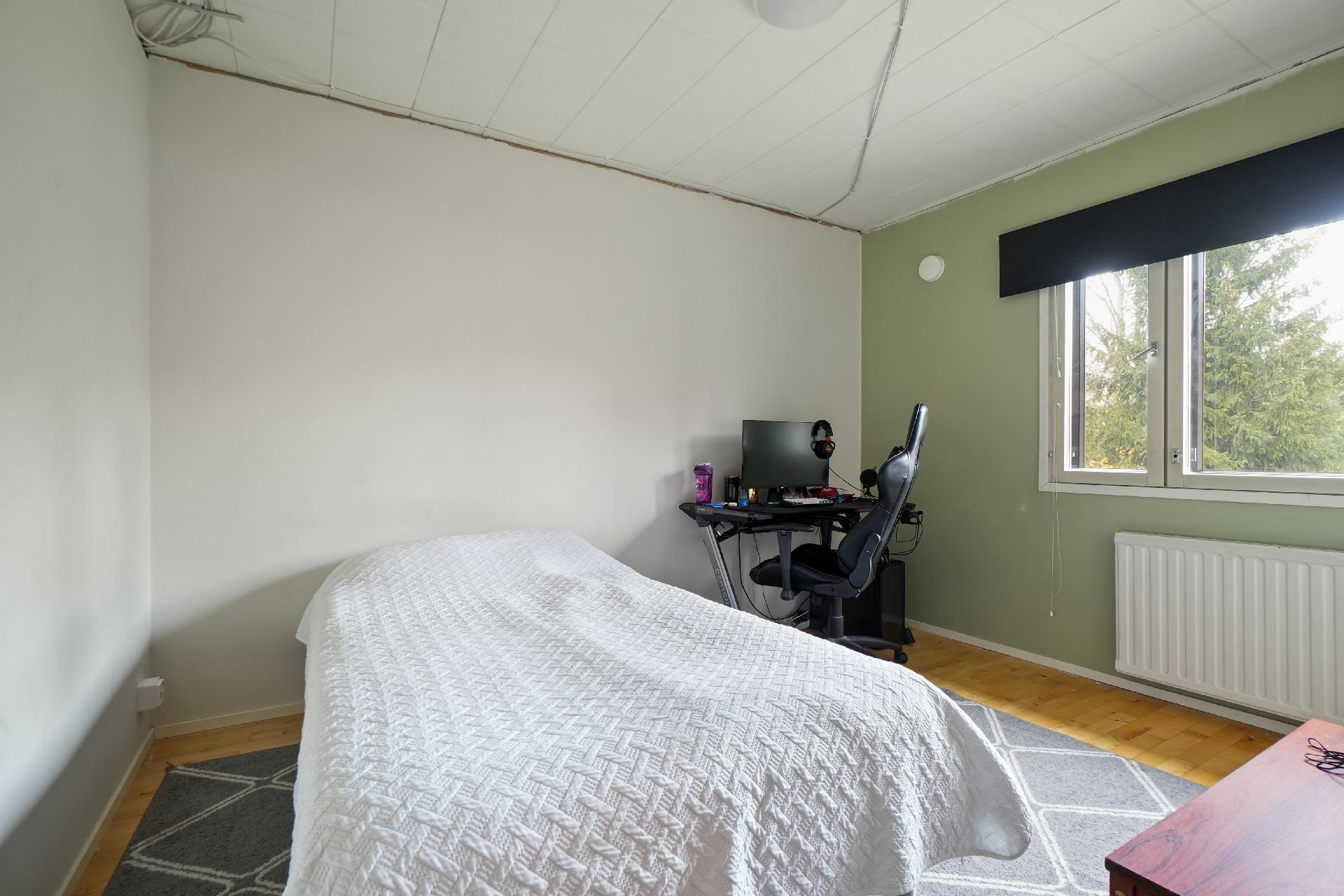 Sipusaarentie 56, Petsamo, Riihimäki