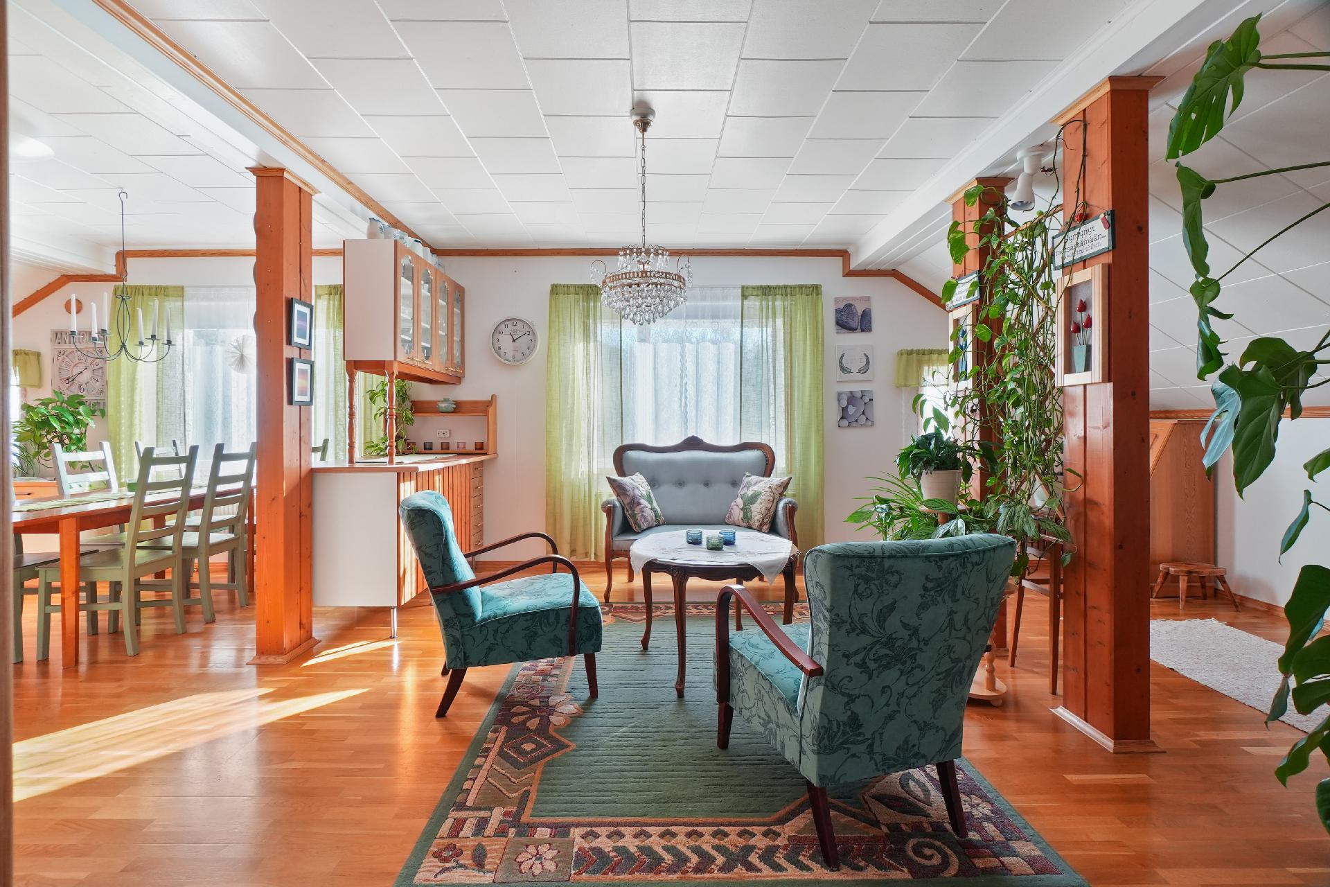 Vaahteratie 12, Oitti, Hausjärvi