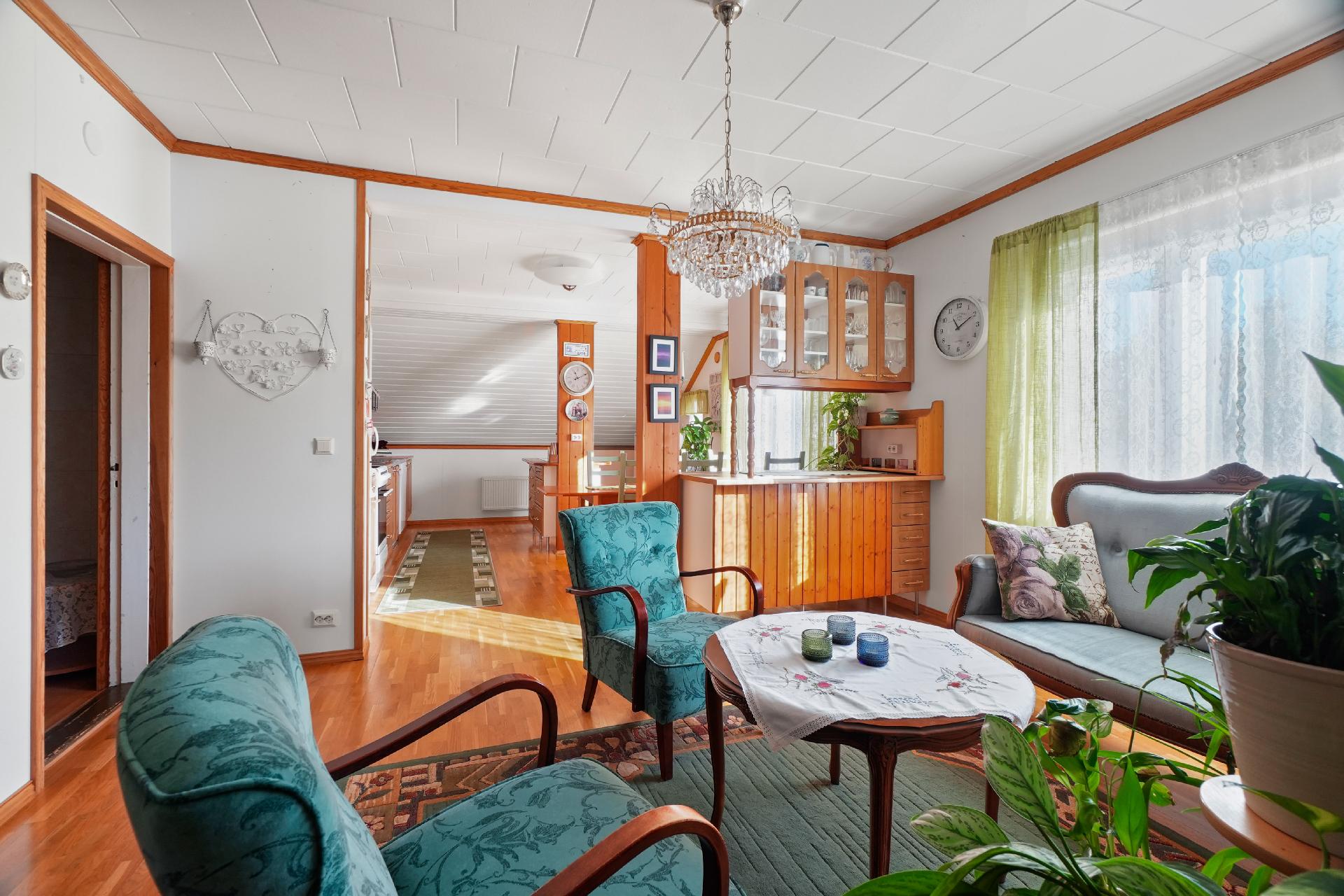 Vaahteratie 12, Oitti, Hausjärvi