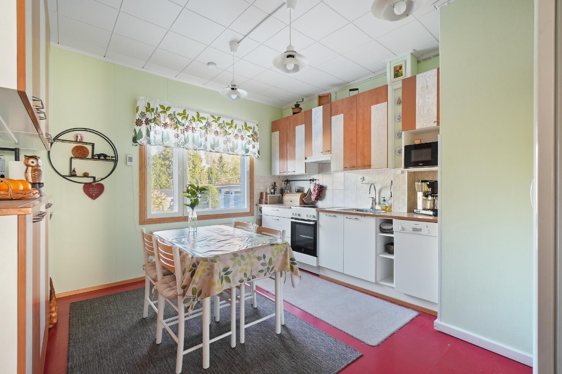 Vaahteratie 12, Oitti, Hausjärvi