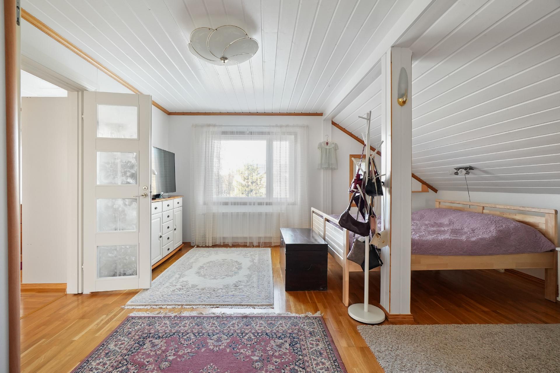 Vaahteratie 12, Oitti, Hausjärvi