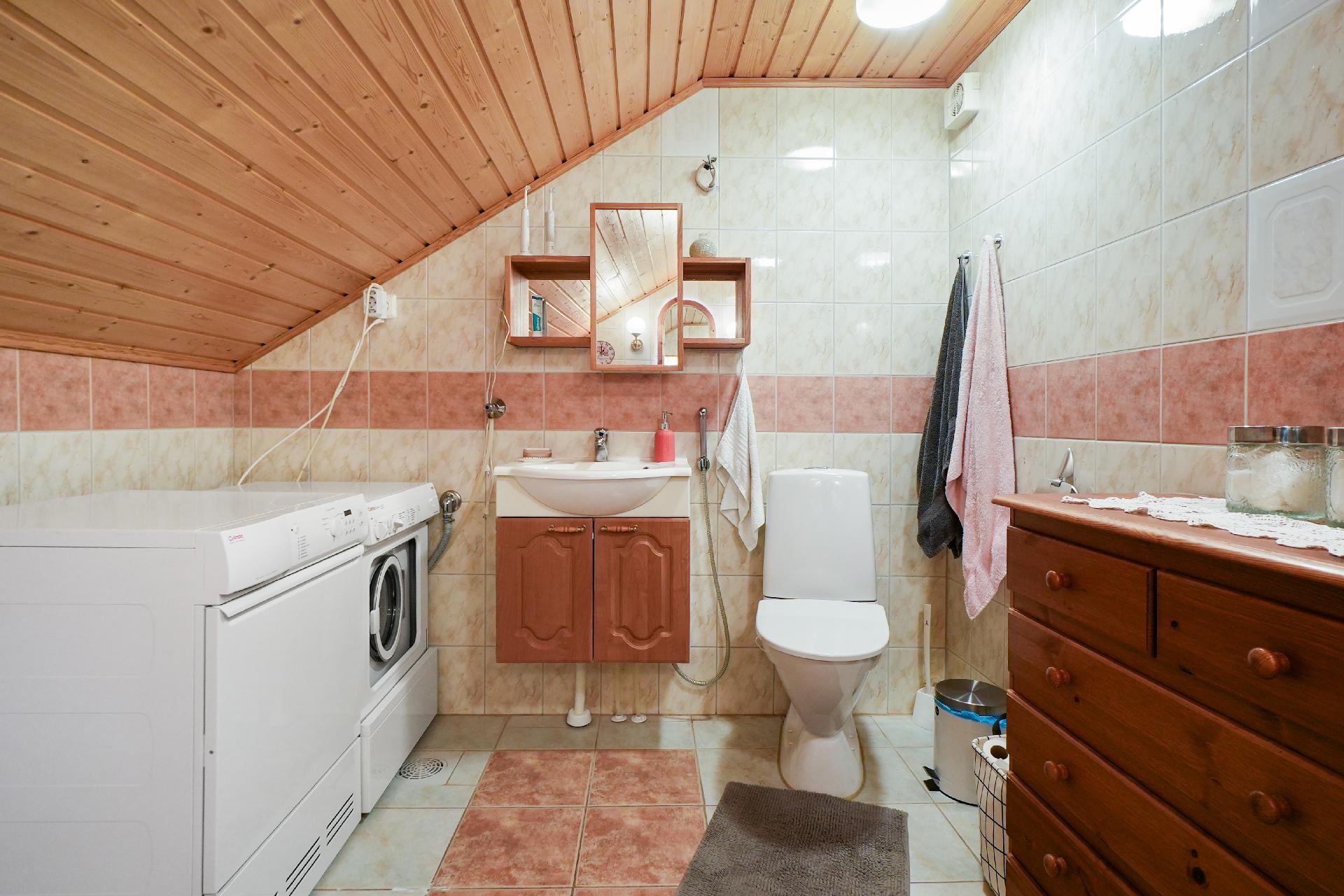 Vaahteratie 12, Oitti, Hausjärvi