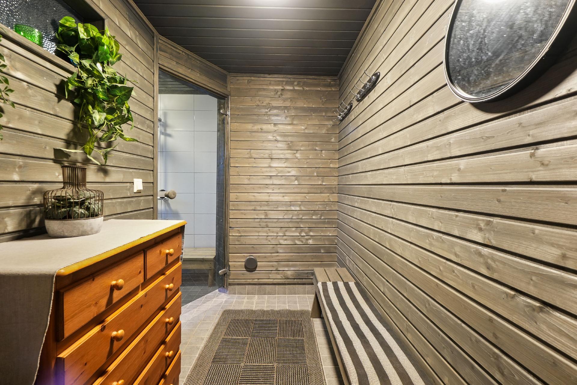 Vaahteratie 12, Oitti, Hausjärvi