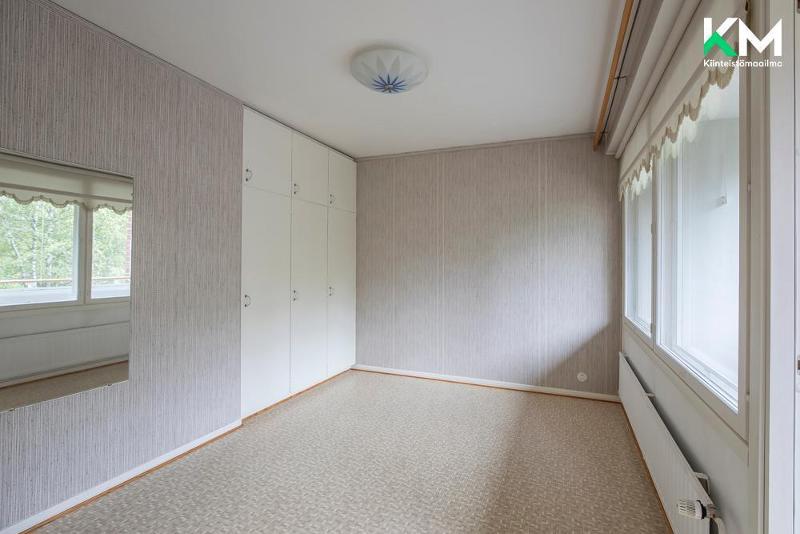 Sisäpihan makuuhuone.