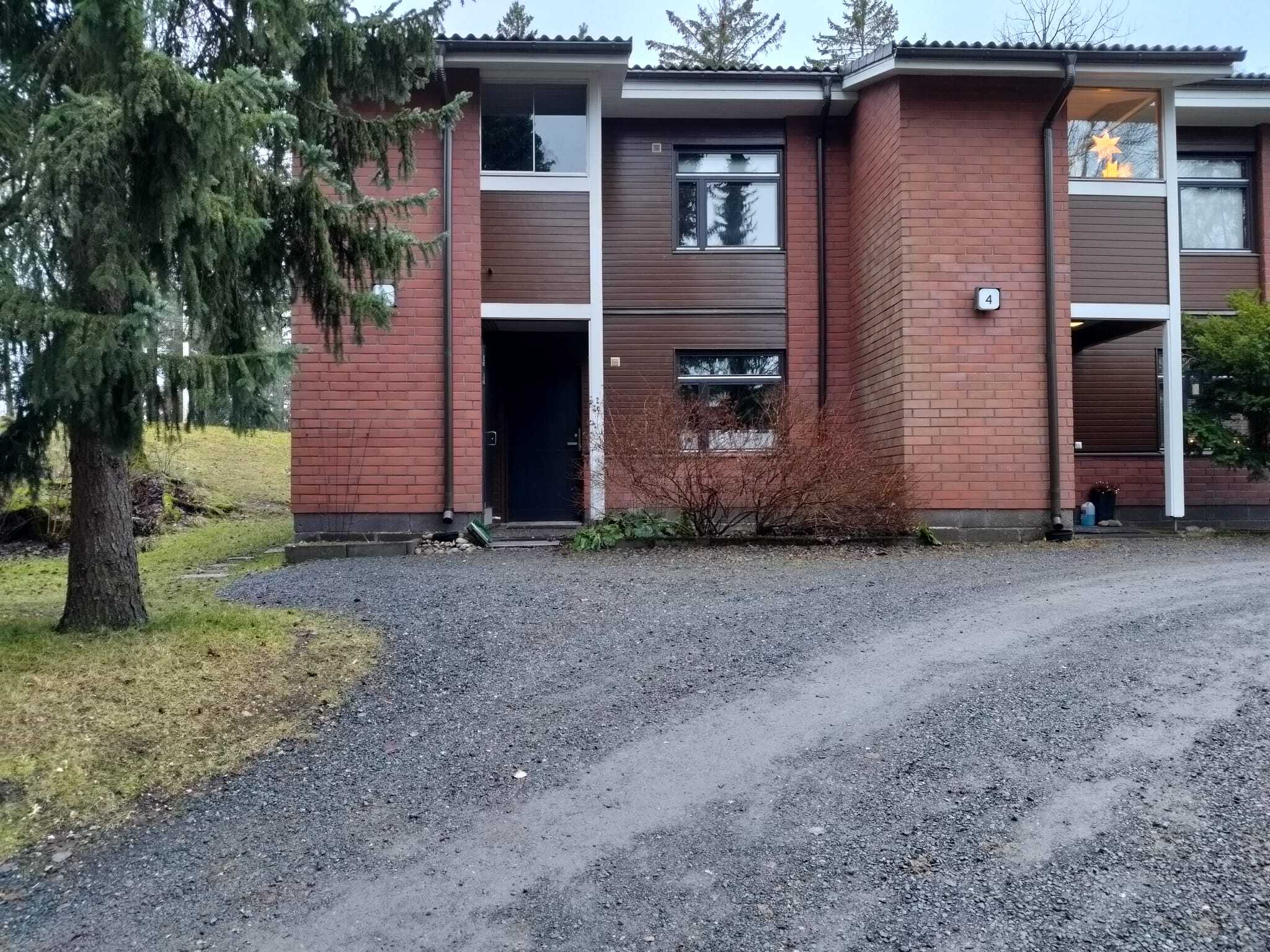 Tilava ja valoisa koti 2 tasossa