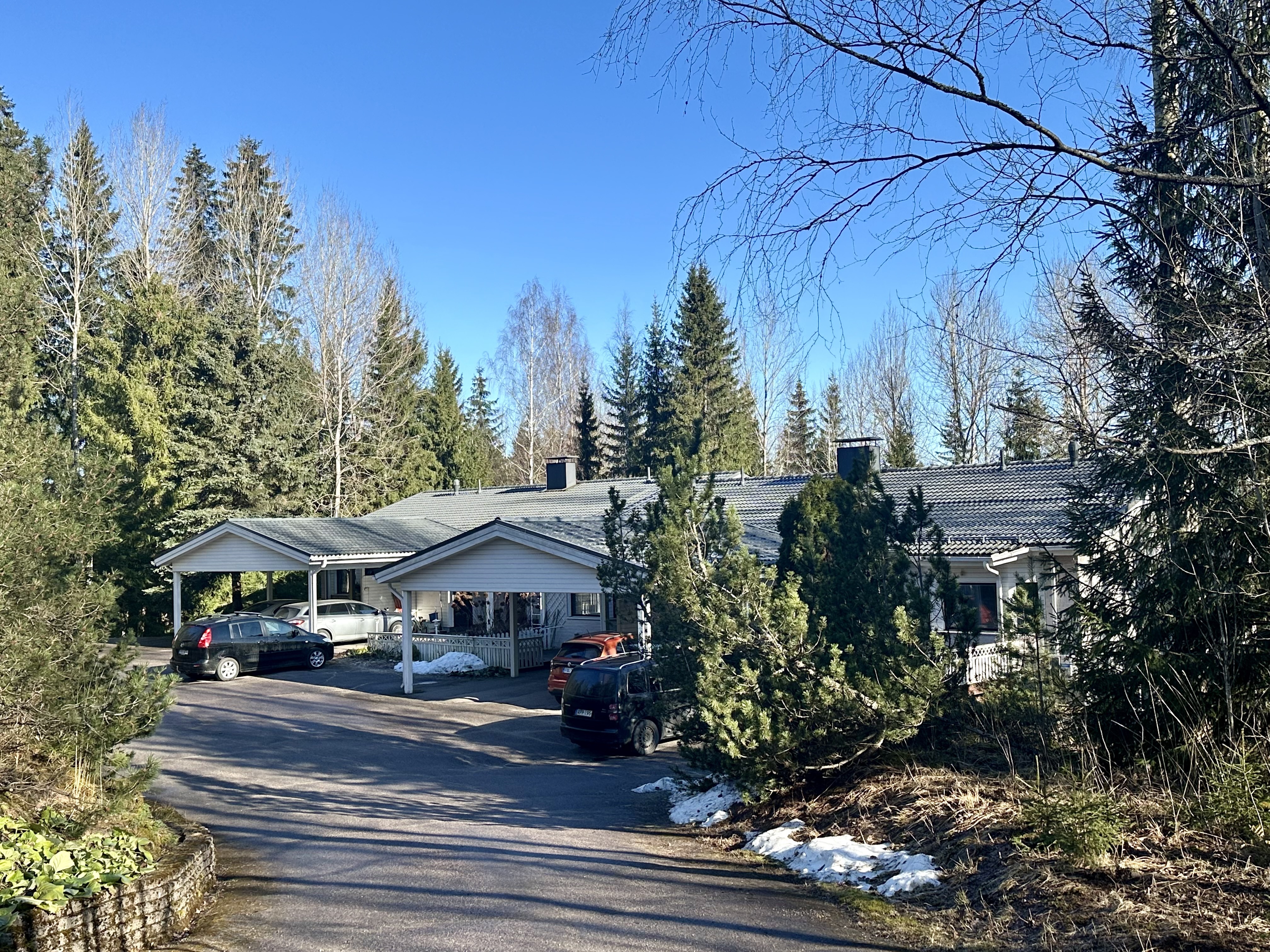 Lemmenmäentie 28, Kirjaus, Riihimäki