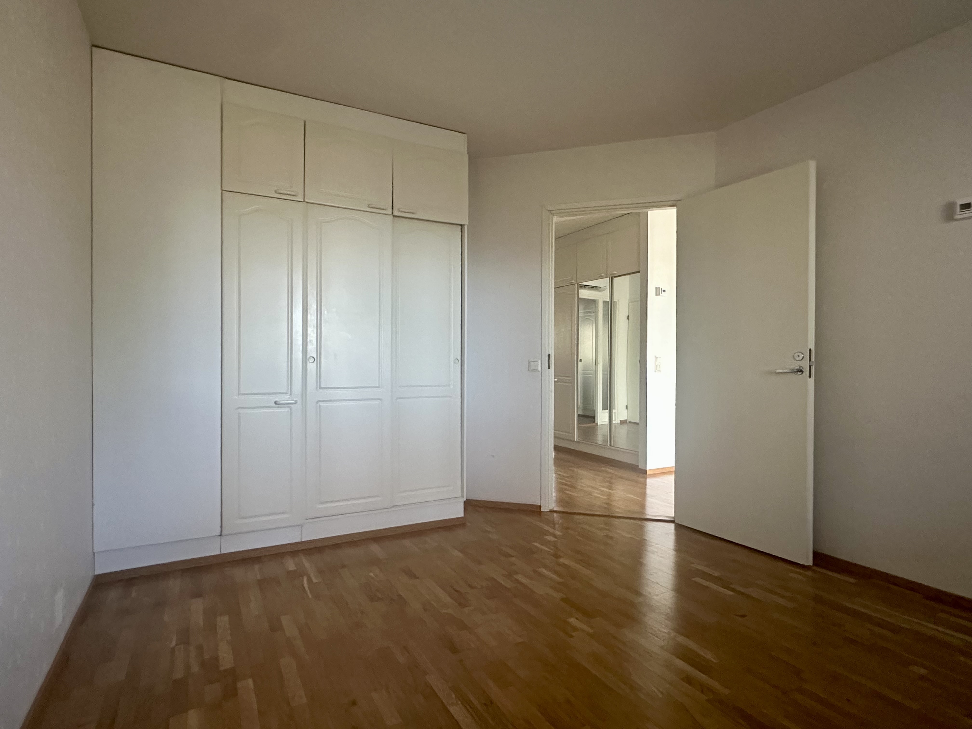 Lemmenmäentie 28, Kirjaus, Riihimäki