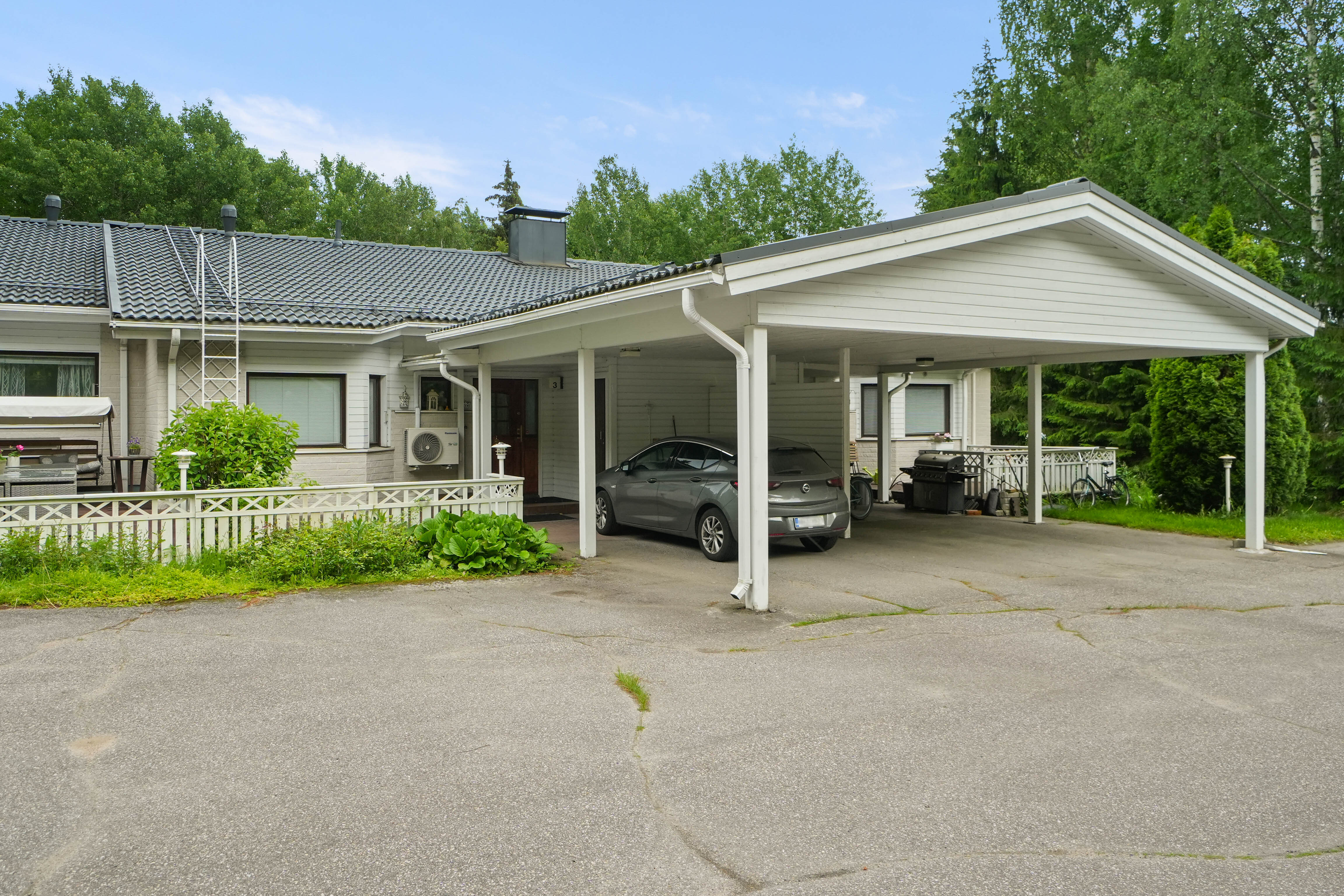 Lemmenmäentie 28, Kirjaus, Riihimäki