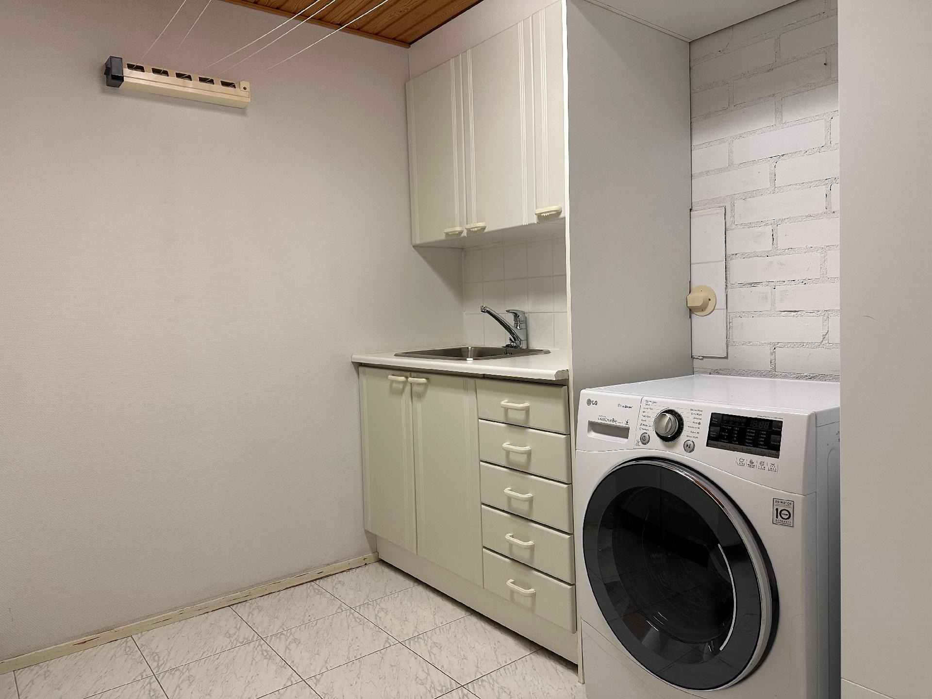 Lemmenmäentie 28, Kirjaus, Riihimäki