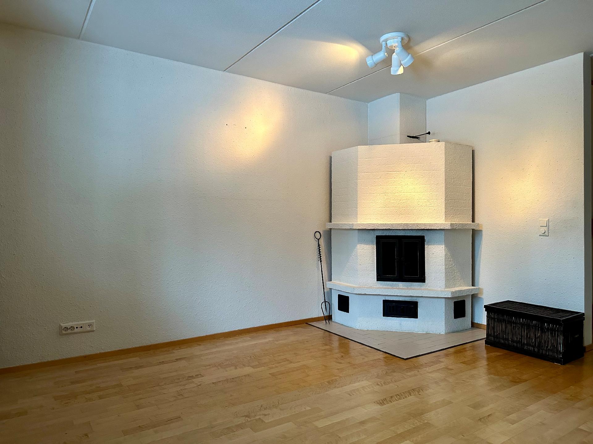 Lemmenmäentie 28, Kirjaus, Riihimäki