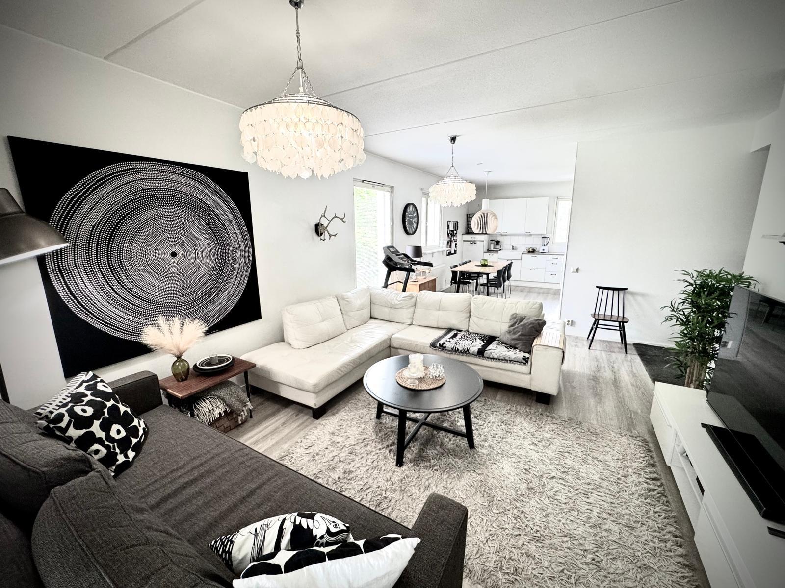 Santakatu 11, Hirsimäki, Riihimäki