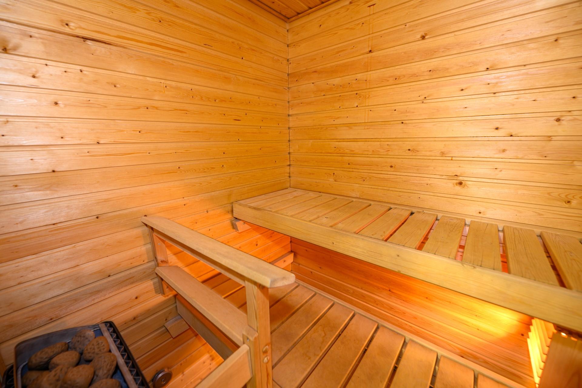 Oma sauna on mukava lisä.