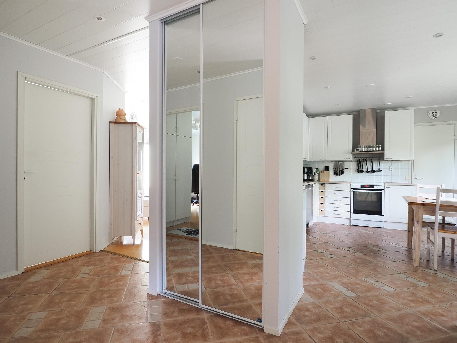 Voudinkuja 3, Parooninmäki, Riihimäki