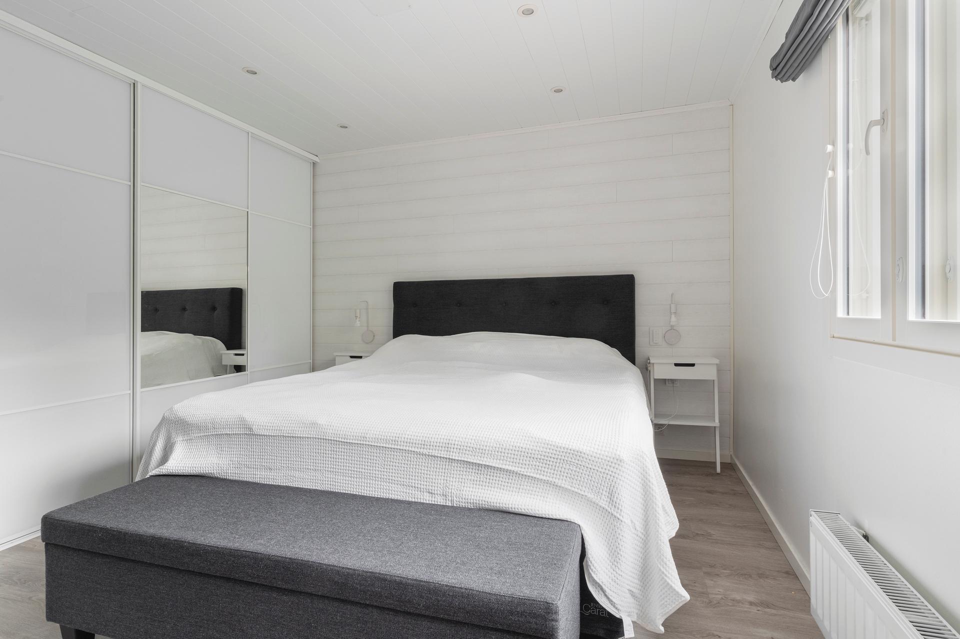 Koivikkotie 18, Martinlaakso, Vantaa