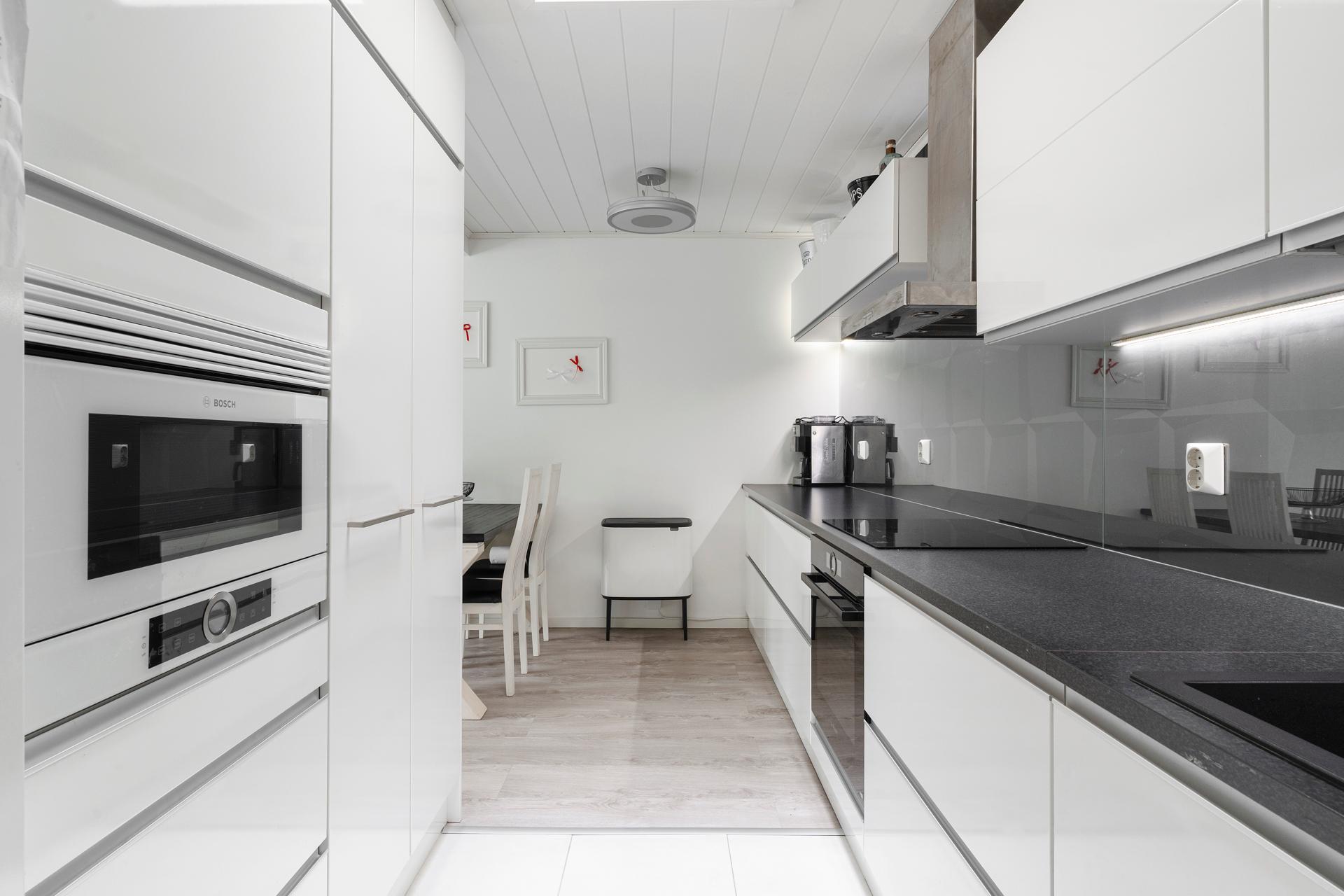 Koivikkotie 18, Martinlaakso, Vantaa