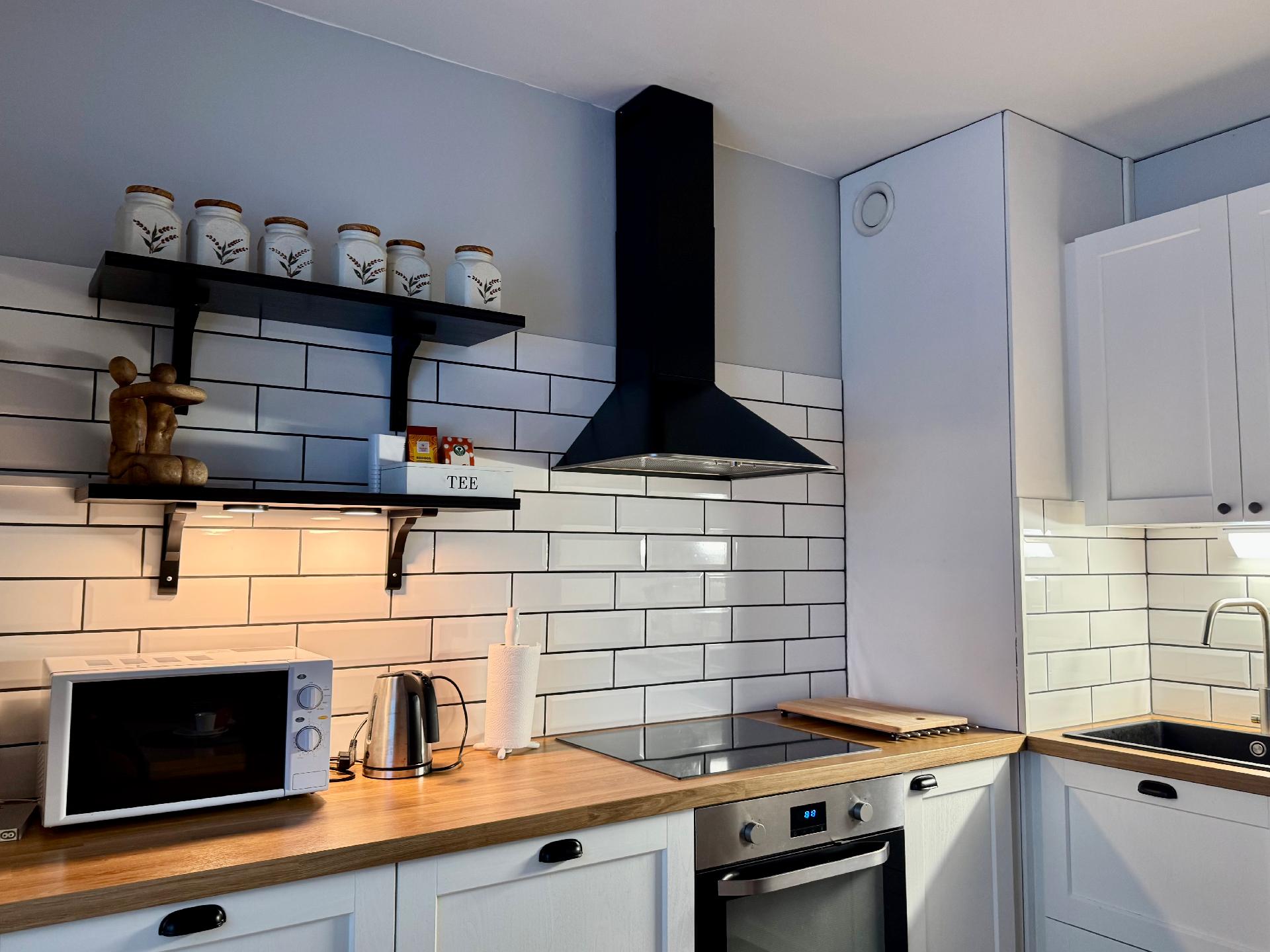 Keittiössä hyvin laskutilaa