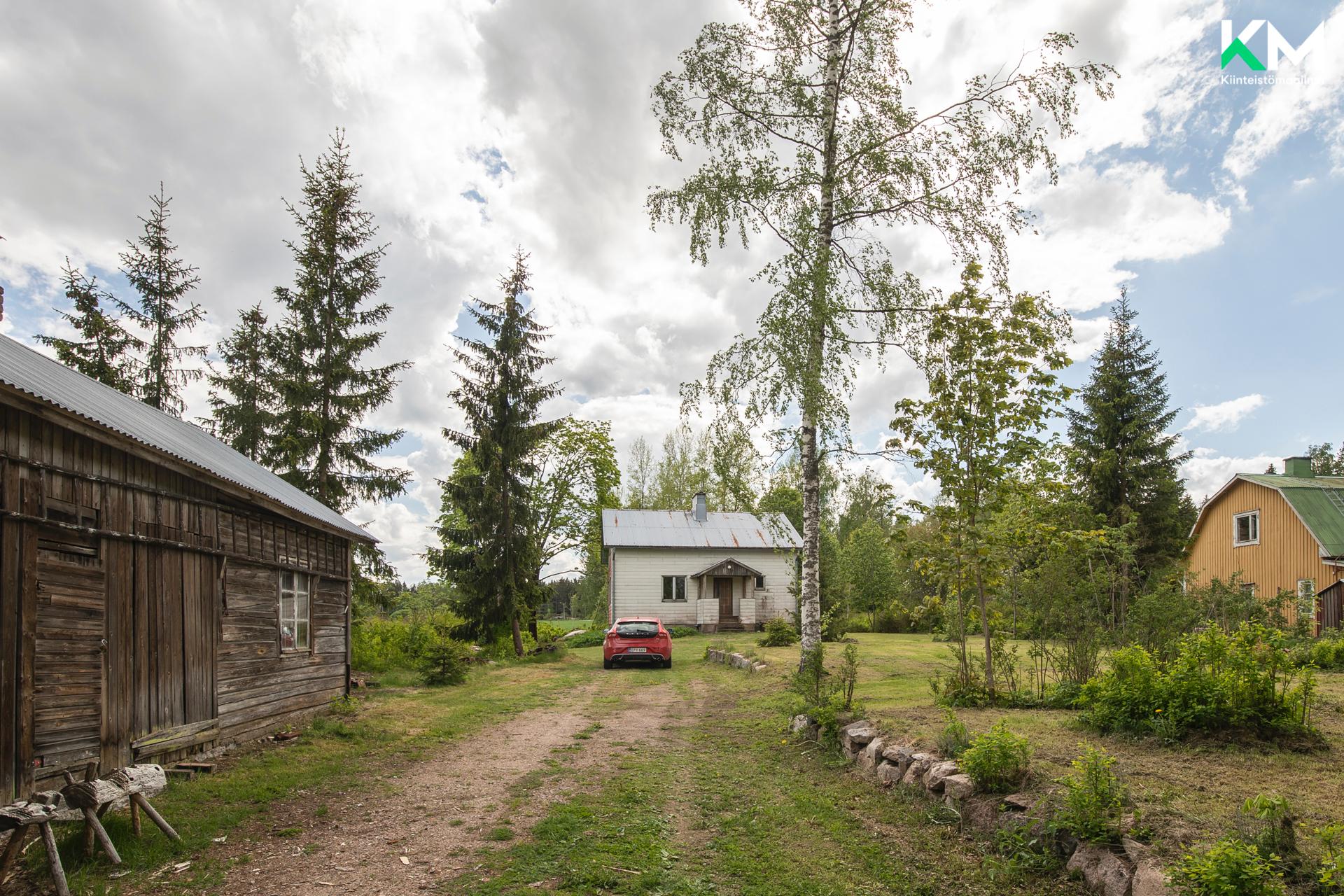 Pikkukyläntie 11, Turkhauta, Hausjärvi