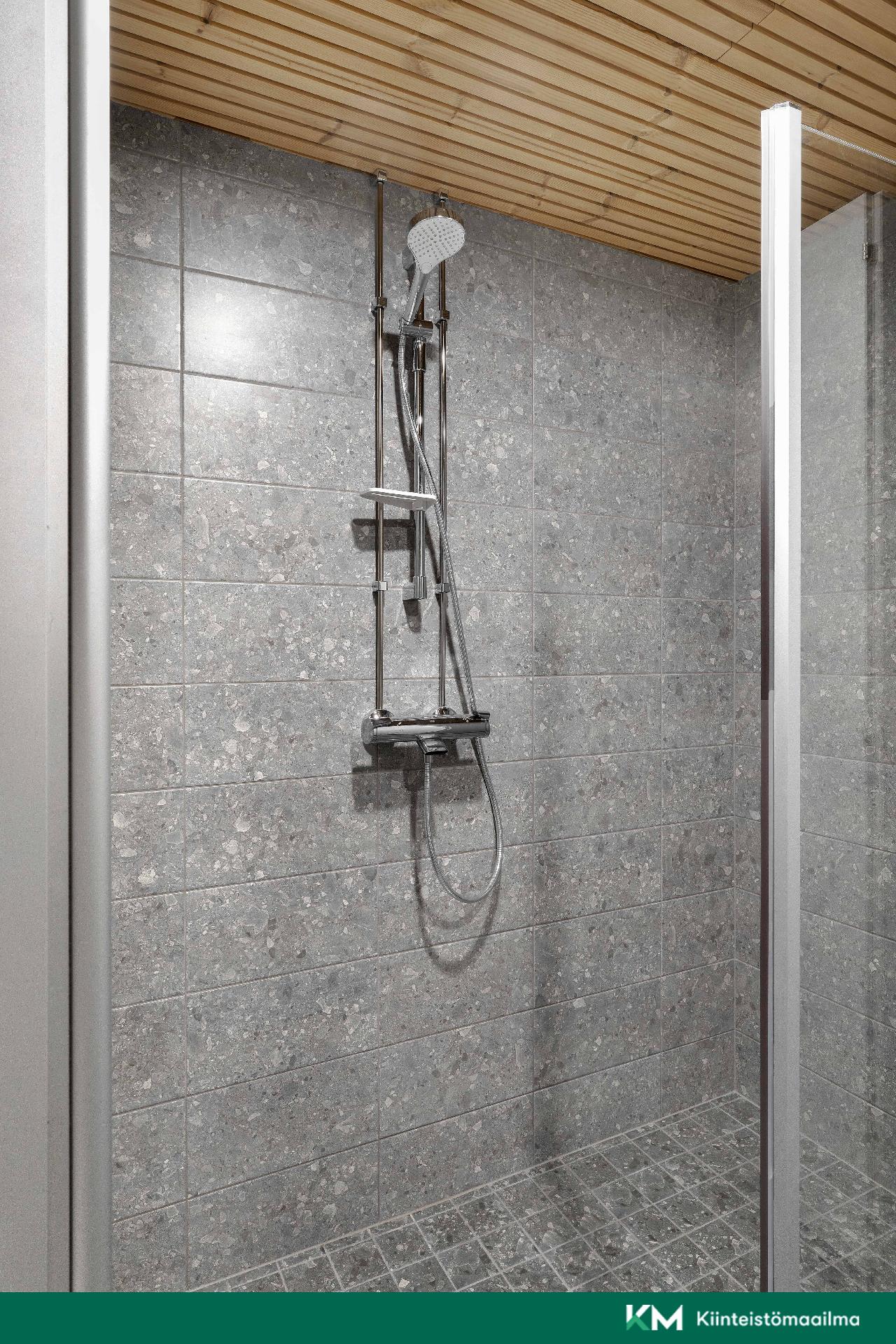 Ison suihkutila ovineen.