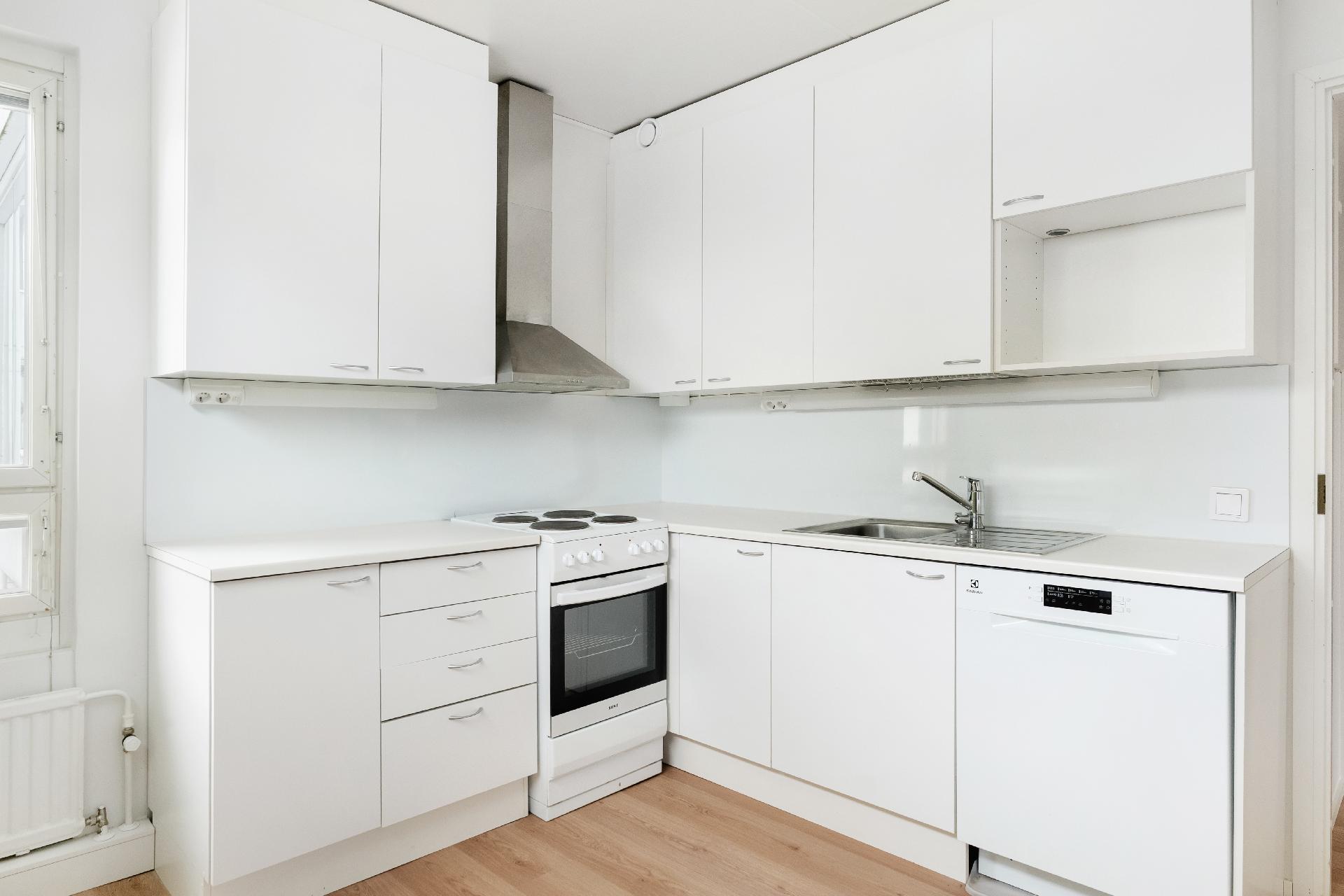 Merivalkama 3-5, Kivenlahti, Espoo