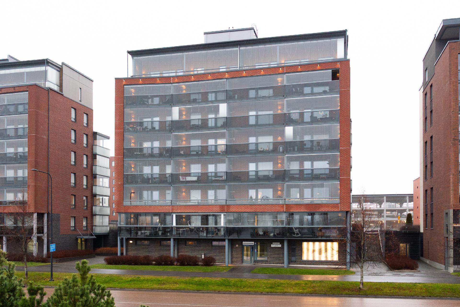 Satamakatu 11, Lutakko, Jyväskylä