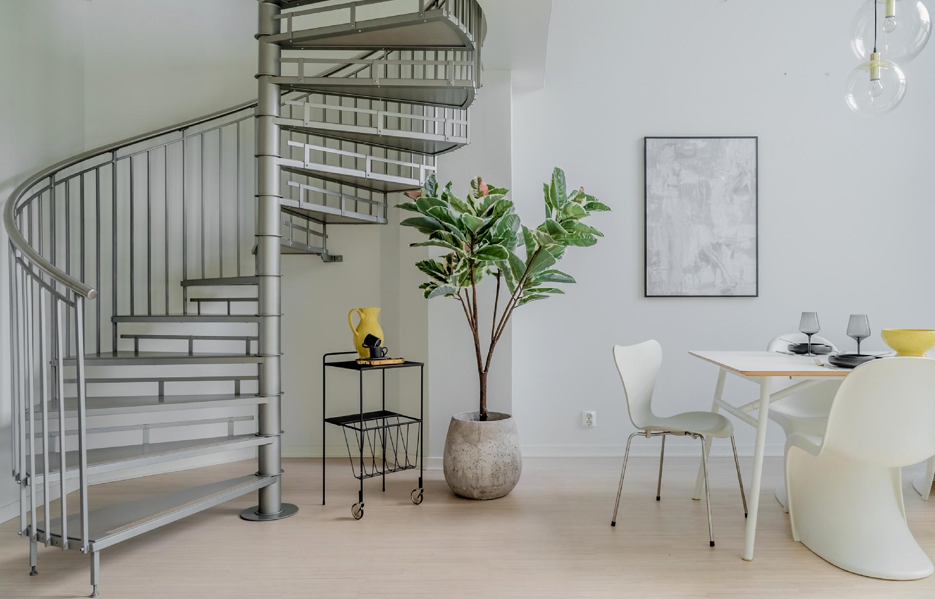 Mikonkatu 11, Kluuvi, Helsinki