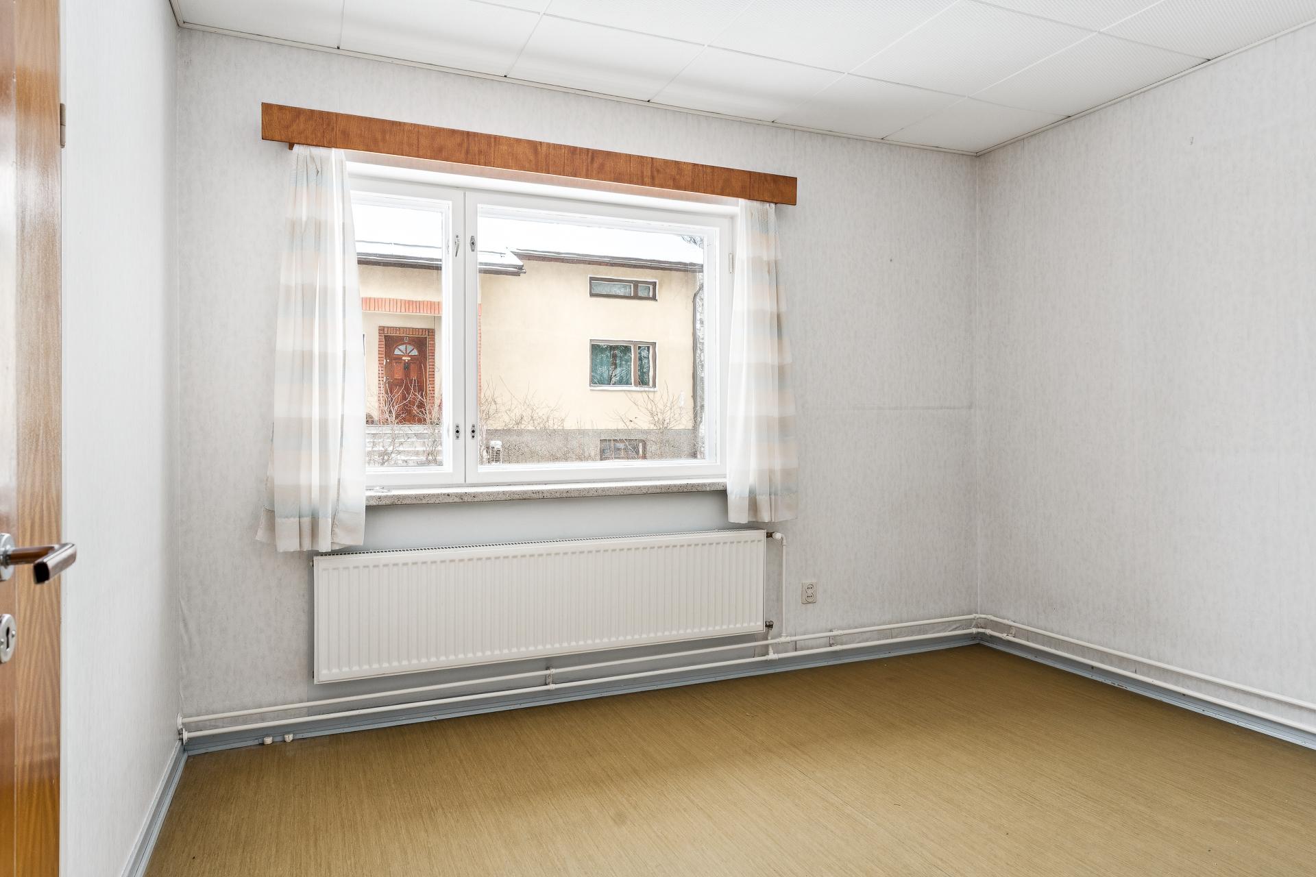 Sateenkaarentie 24, Suutarila, Helsinki