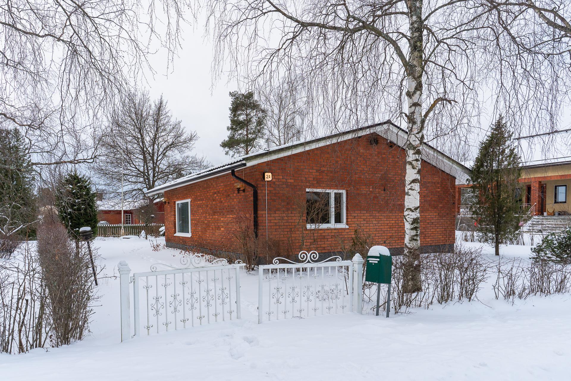 Sateenkaarentie 24, Suutarila, Helsinki