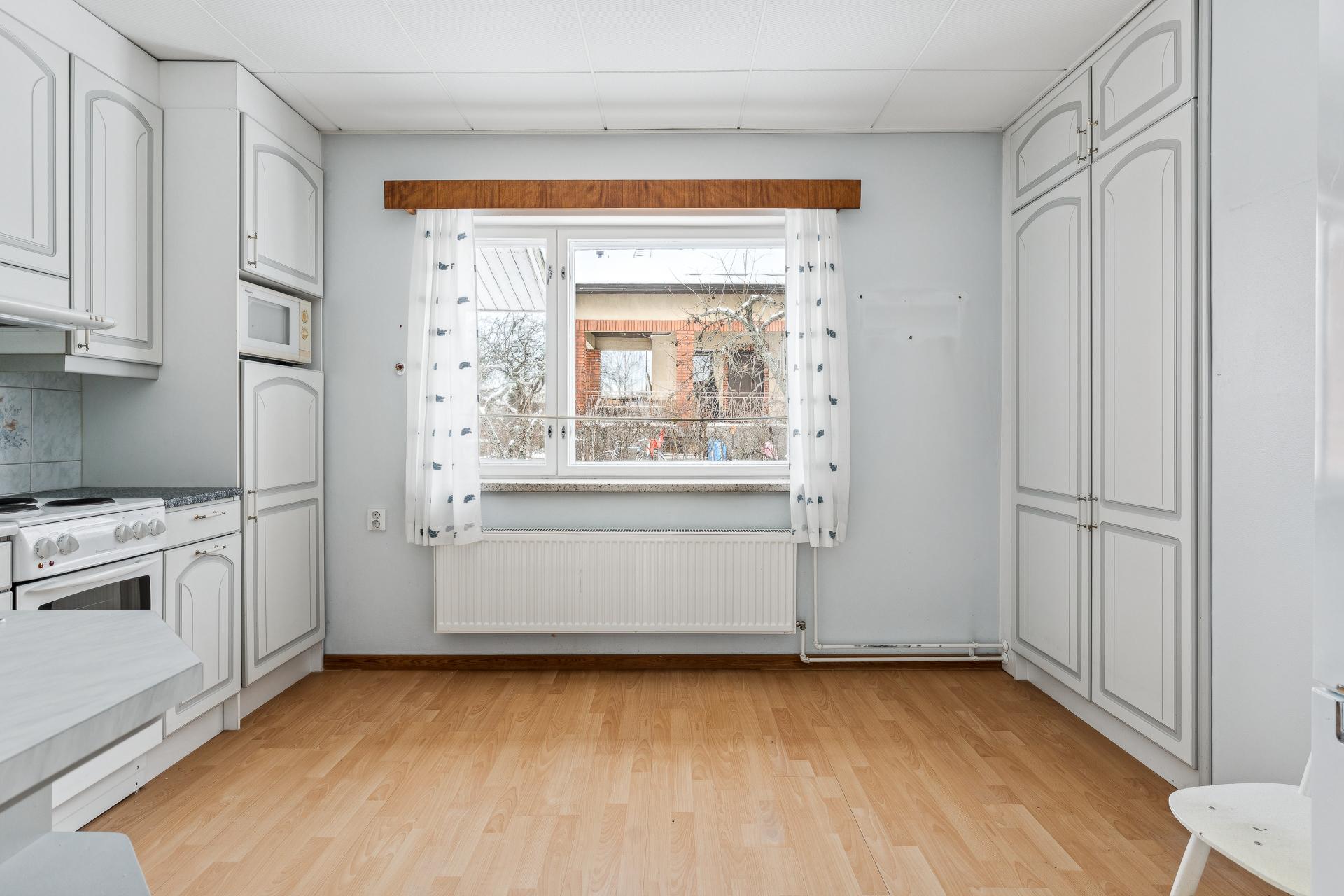 Sateenkaarentie 24, Suutarila, Helsinki