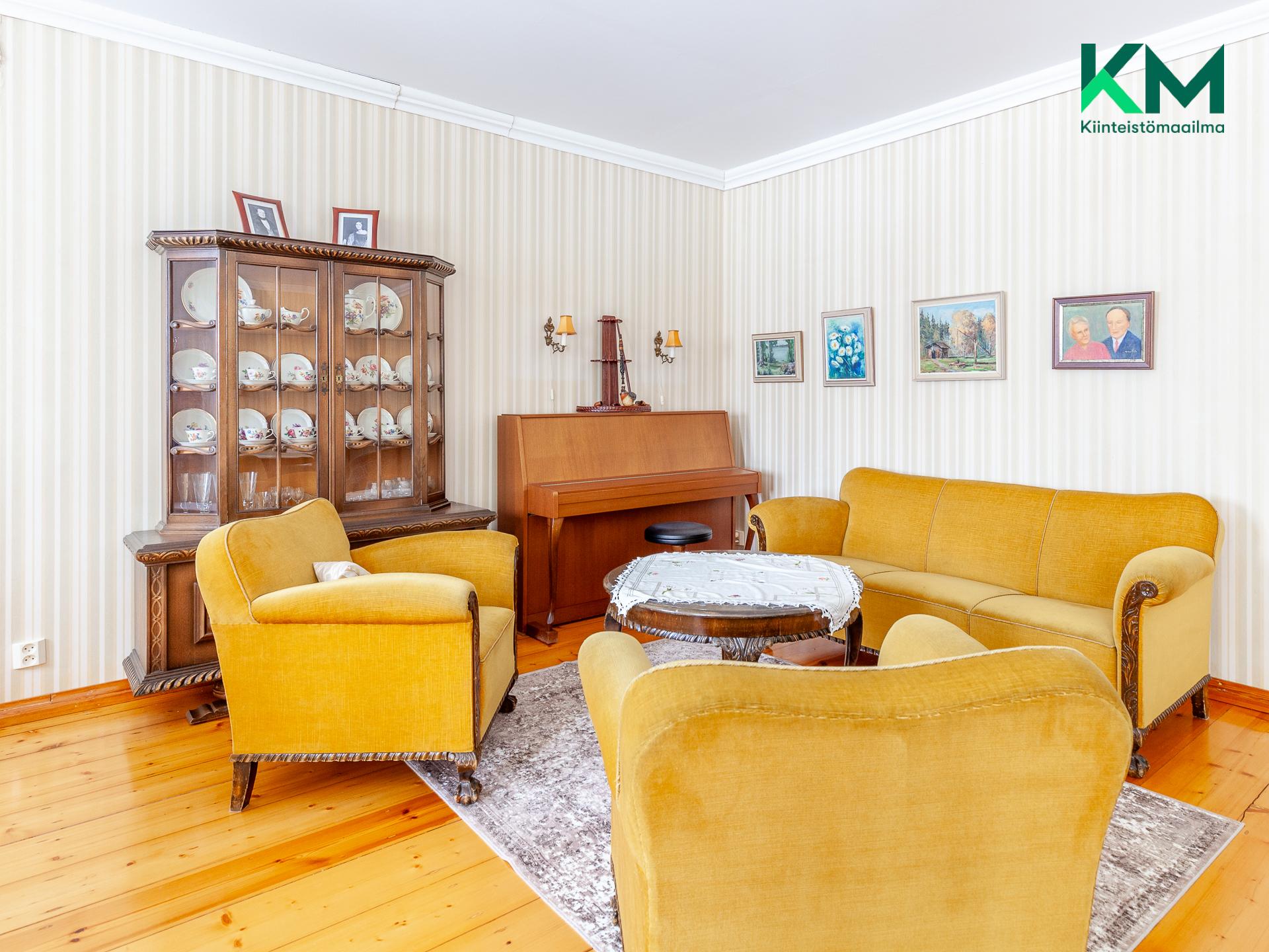 Punaportintie 17, Loppi, Loppi