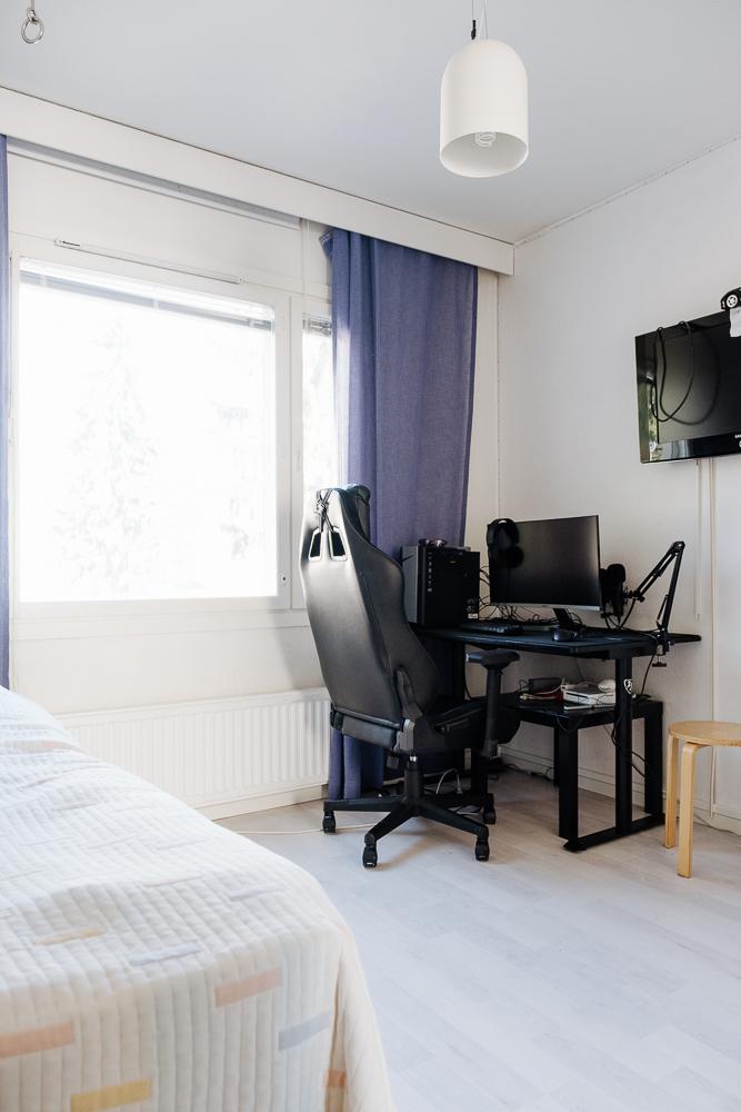 Hirsipadontie 3, Patola, Helsinki