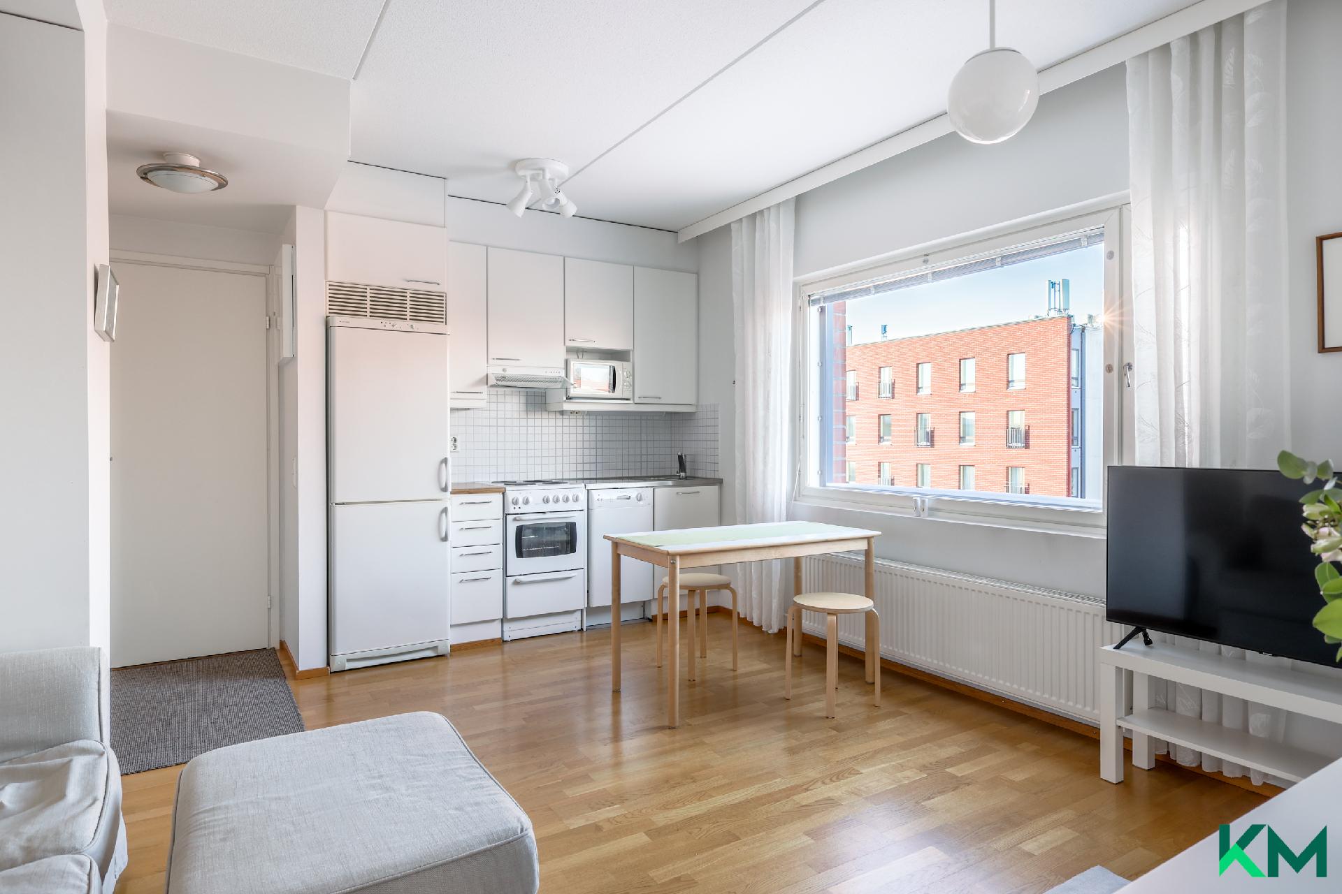 Olohuone ja keittiö