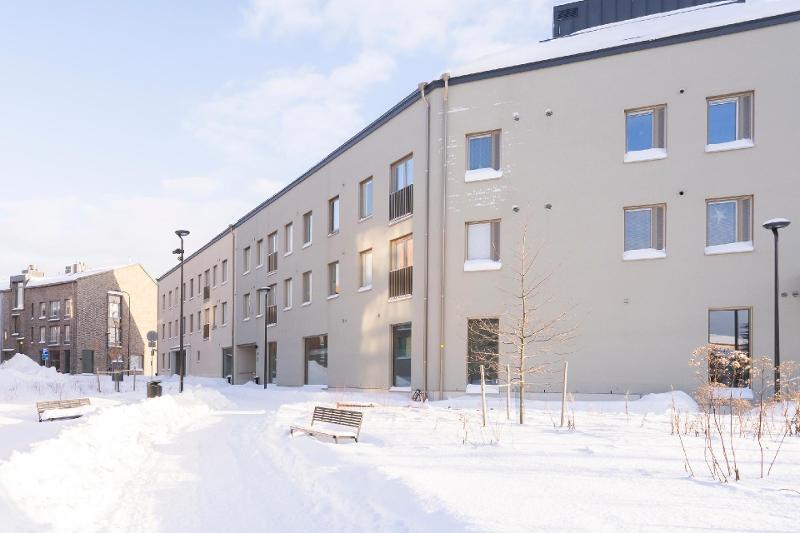 Taidemaalarinkatu 16, Kuninkaantammi, Helsinki