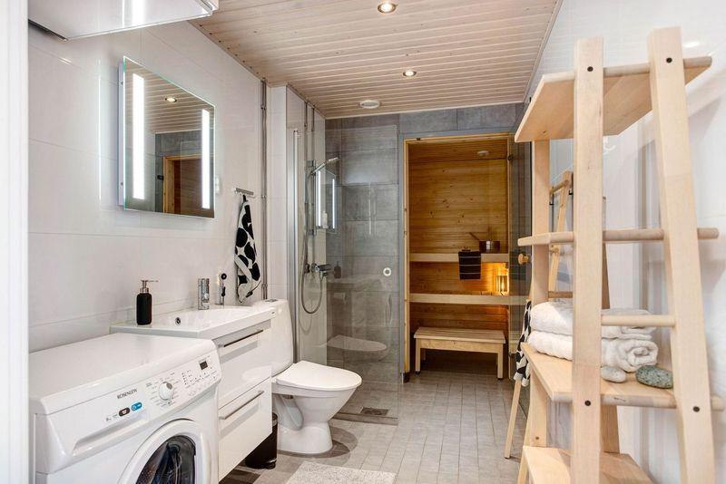 Taidemaalarinkatu 16, Kuninkaantammi, Helsinki