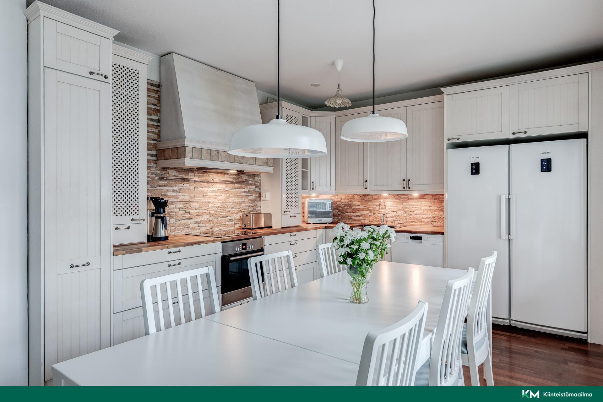 Pikkusuontie 14, Paloheinä, Helsinki