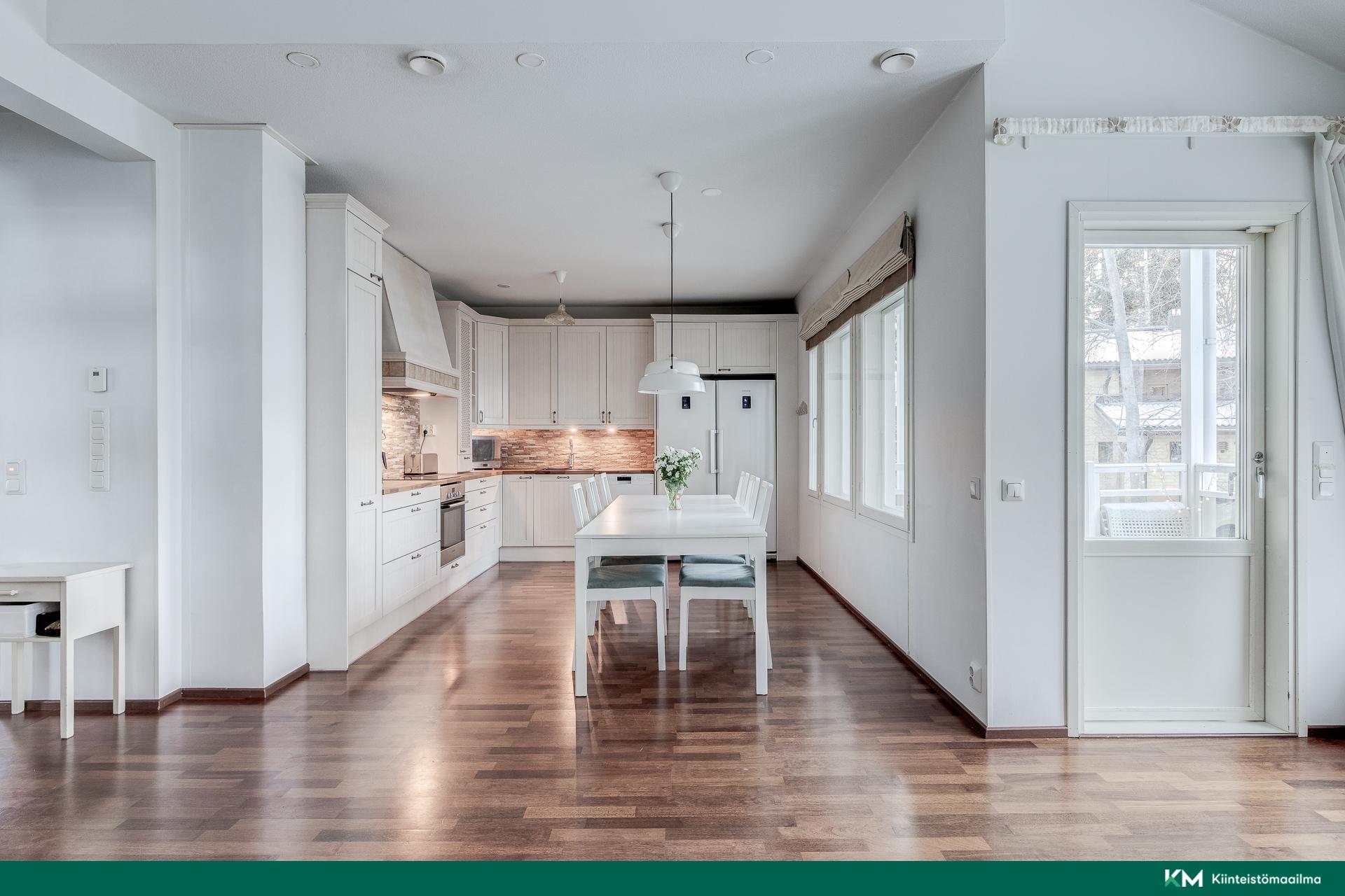 Pikkusuontie 14, Paloheinä, Helsinki