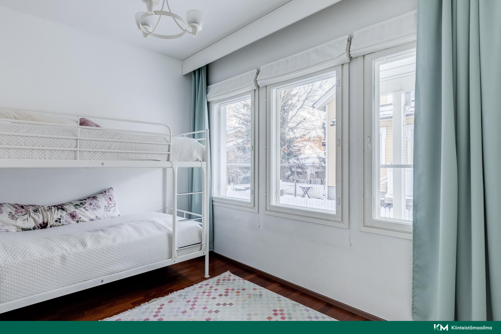 Pikkusuontie 14, Paloheinä, Helsinki