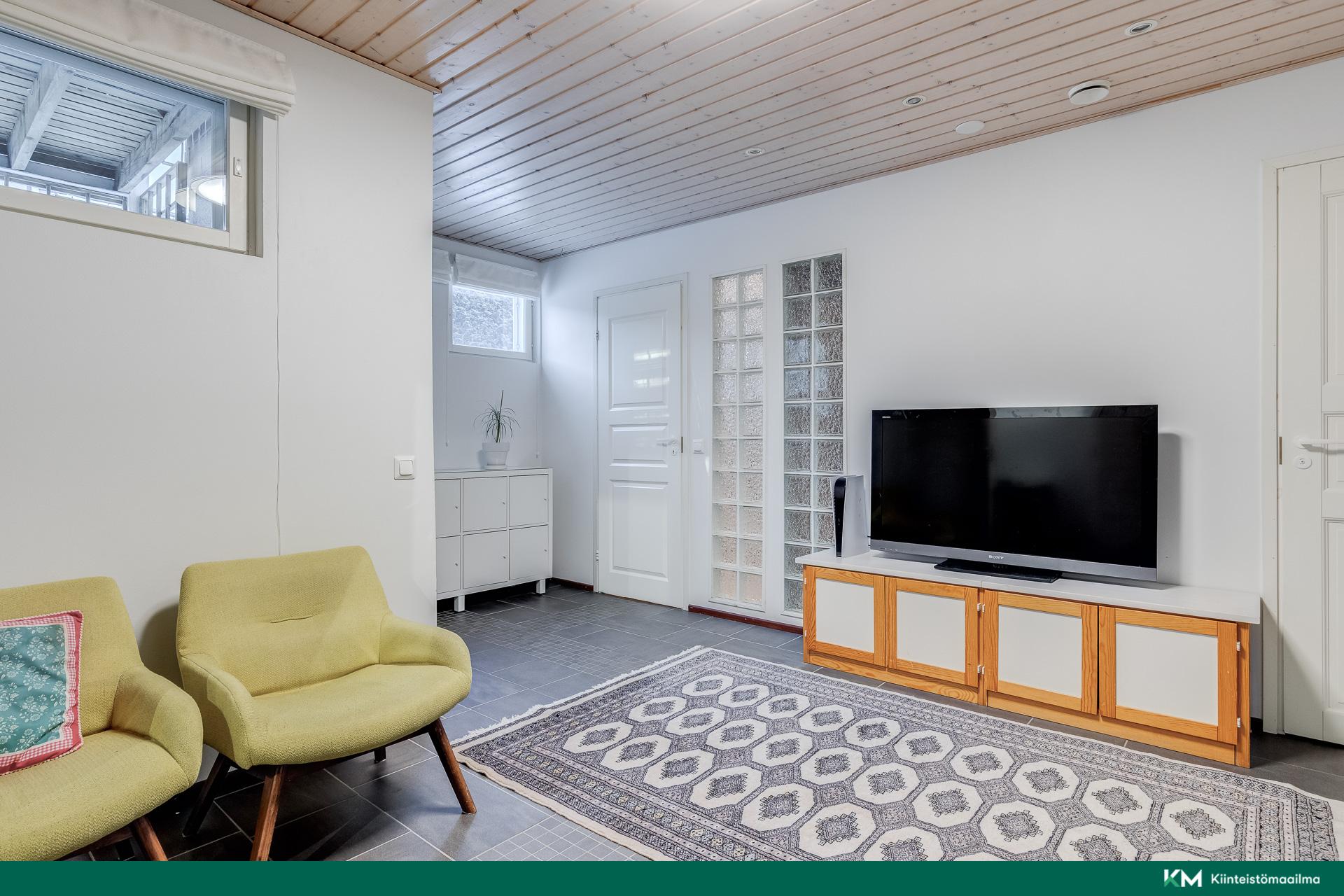 Pikkusuontie 14, Paloheinä, Helsinki