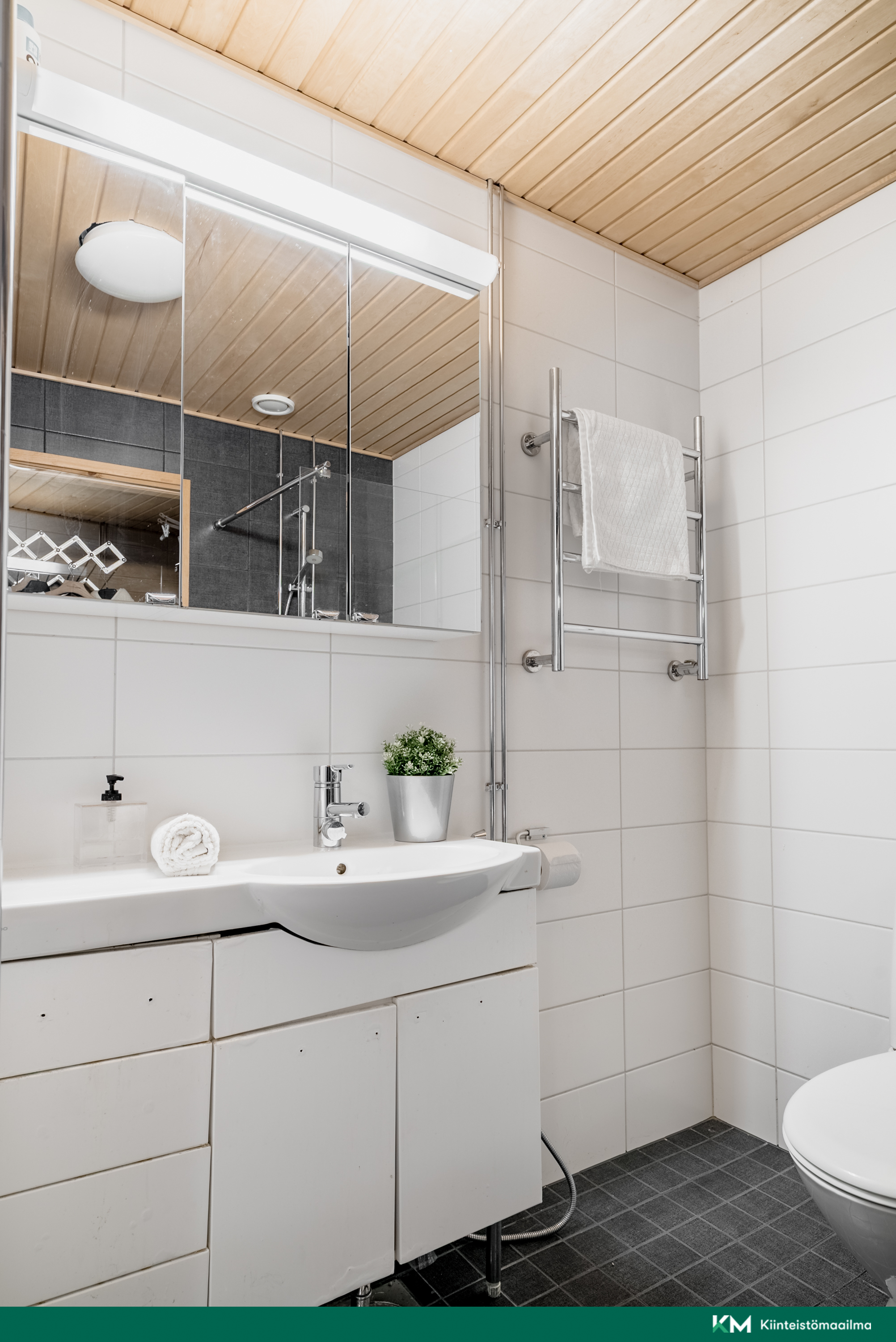 Leikosaarentie 34, Aurinkolahti, Helsinki