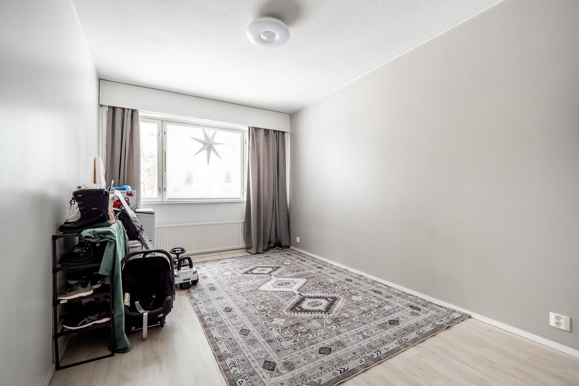 Sairaalanrinne 4, Kontinkangas, Oulu