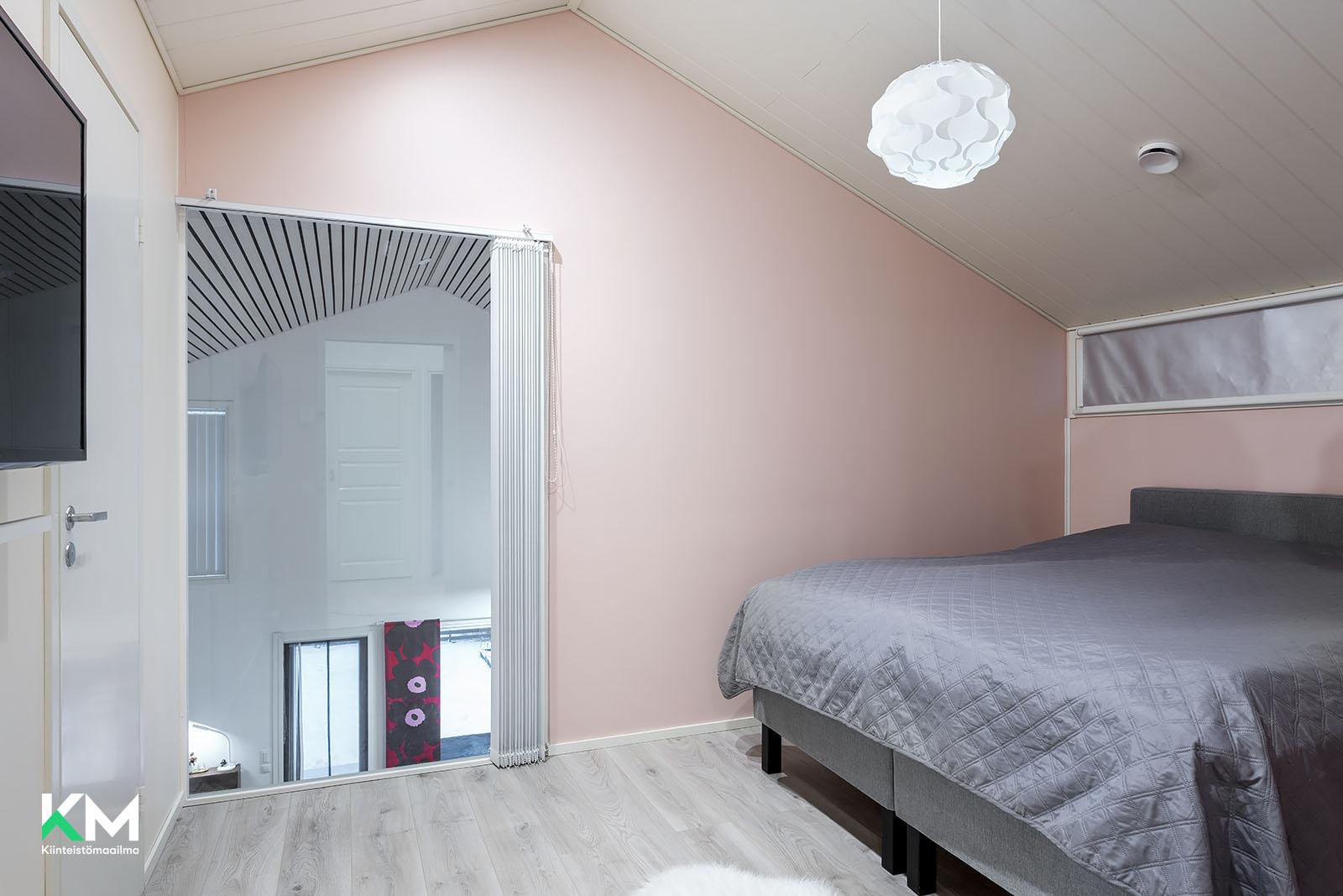 Palloilijantie 17, Kivikkokangas, Oulu