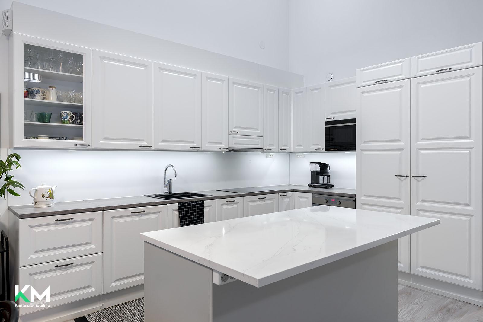 Palloilijantie 17, Kivikkokangas, Oulu