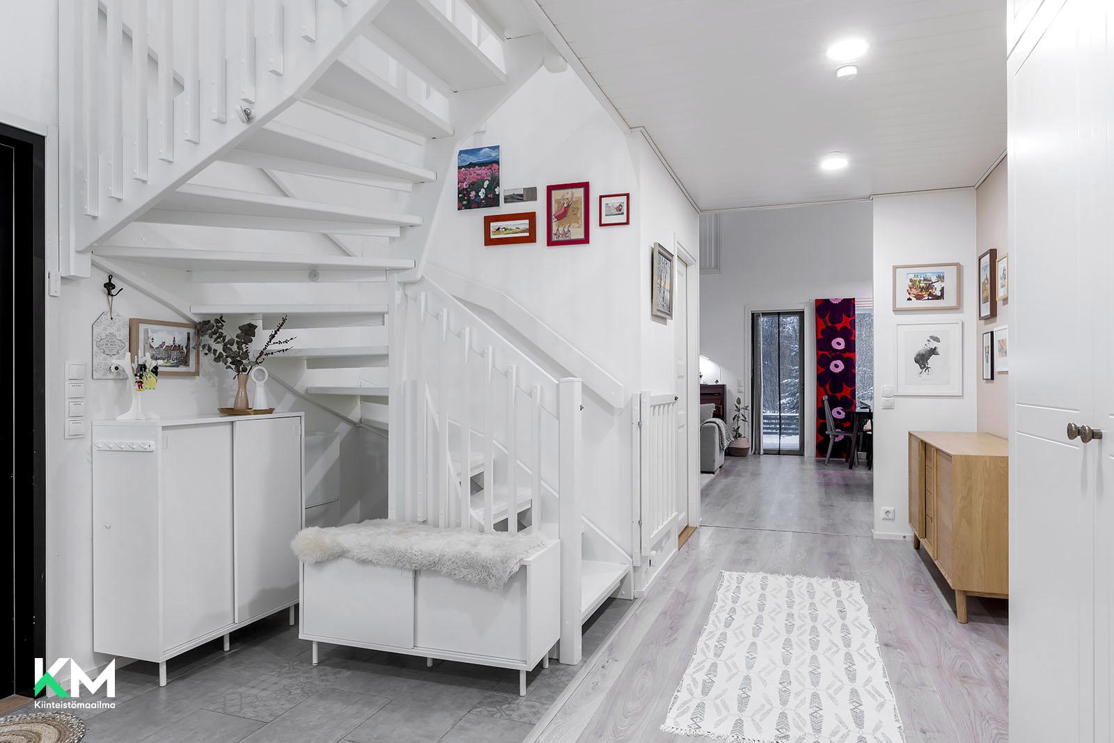 Palloilijantie 17, Kivikkokangas, Oulu