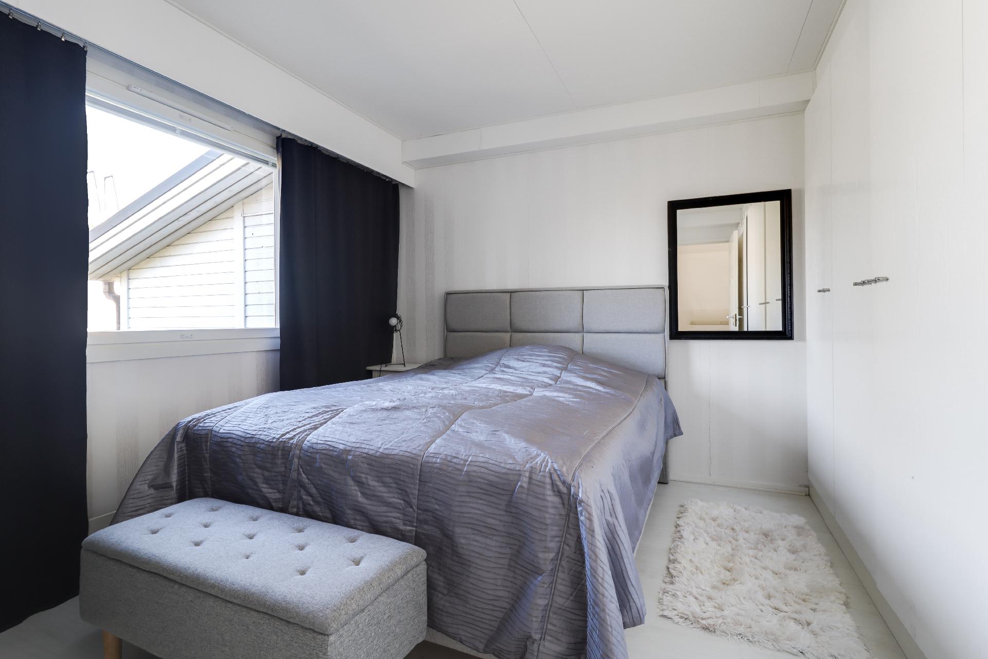 Käpylinnuntie 8, Tapaninvainio, Helsinki