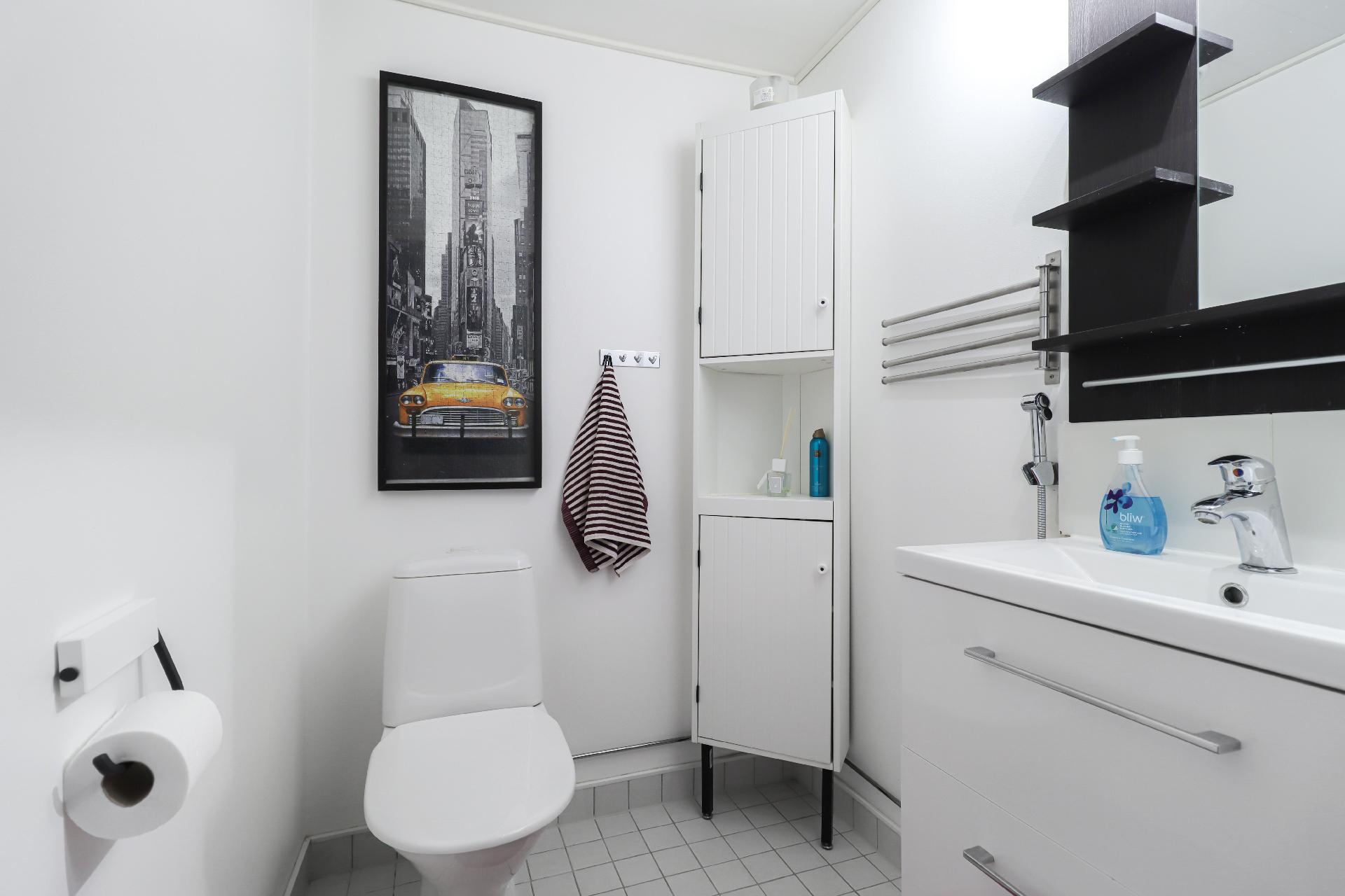 Käpylinnuntie 8, Tapaninvainio, Helsinki