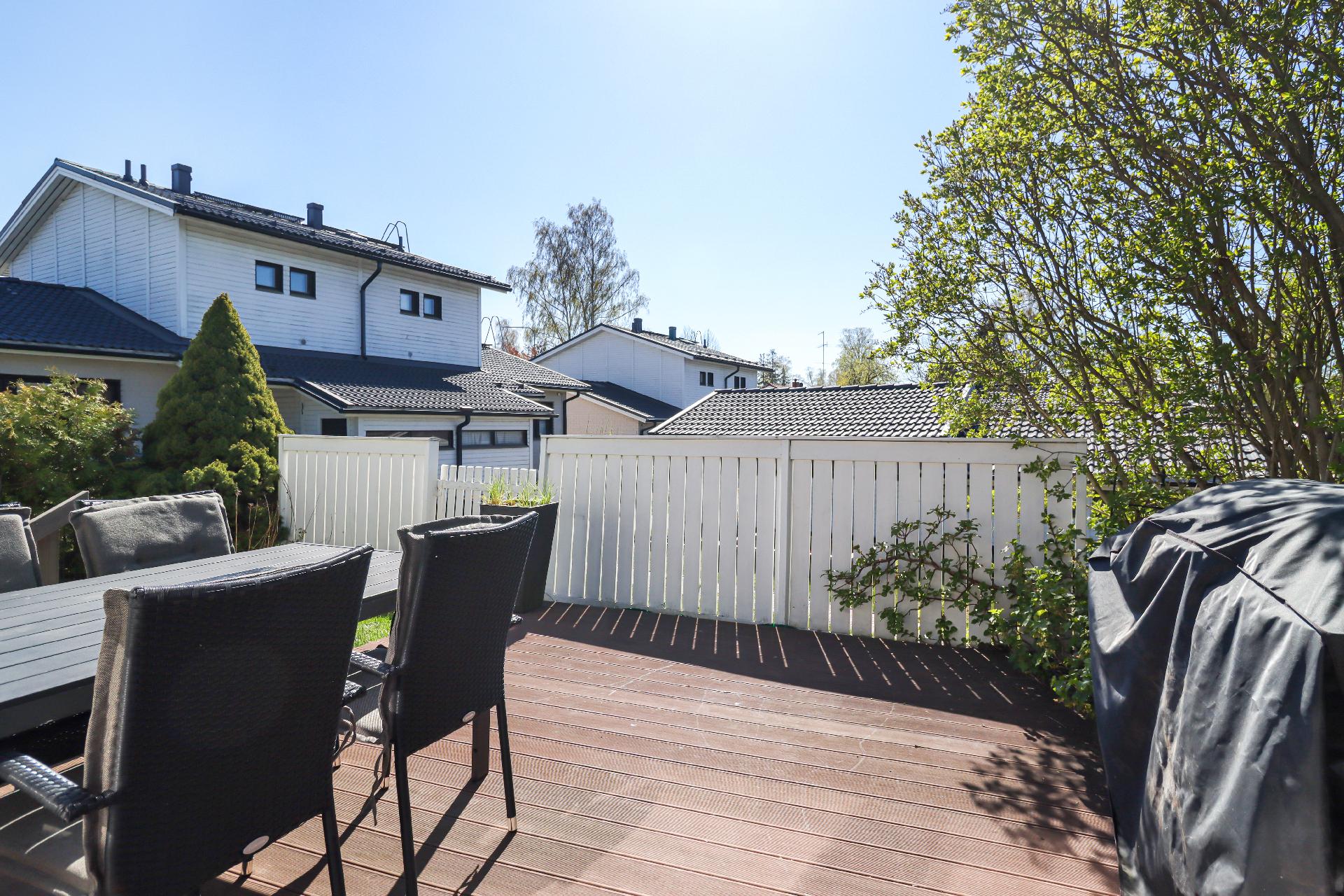 Käpylinnuntie 8, Tapaninvainio, Helsinki