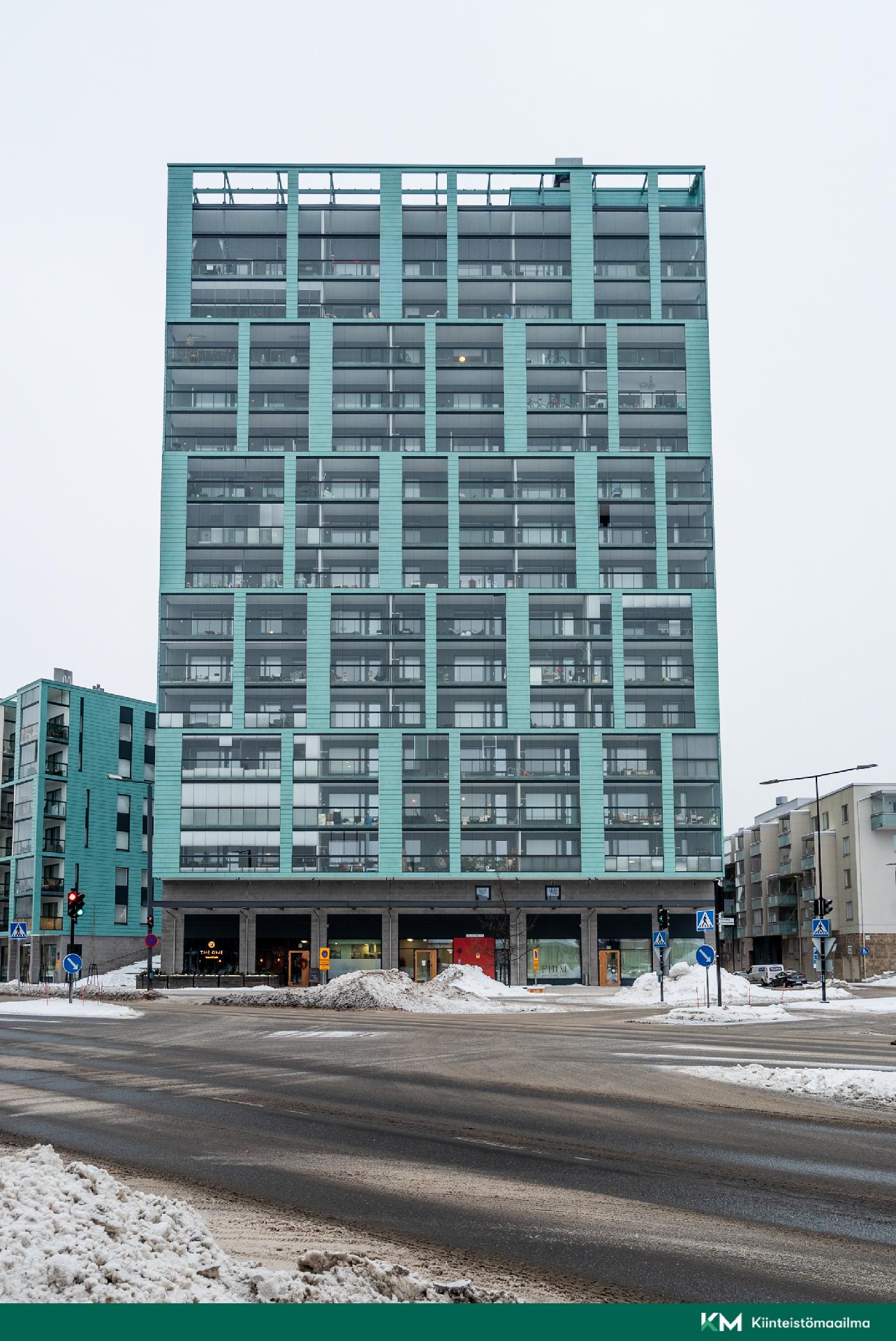 Julkisivu kadultapäin