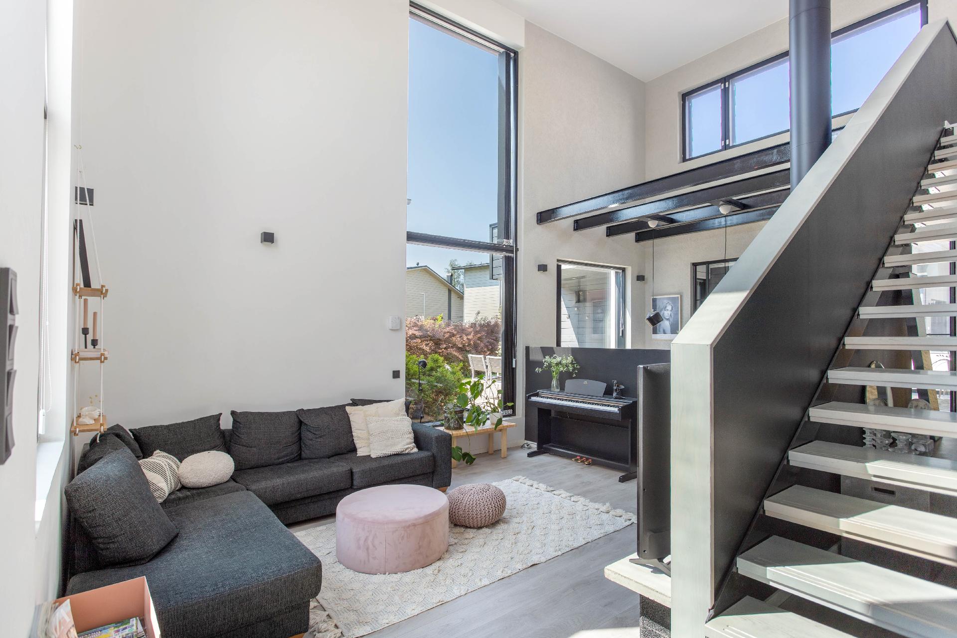 Rubiinikehä 25, Kivistö, Vantaa